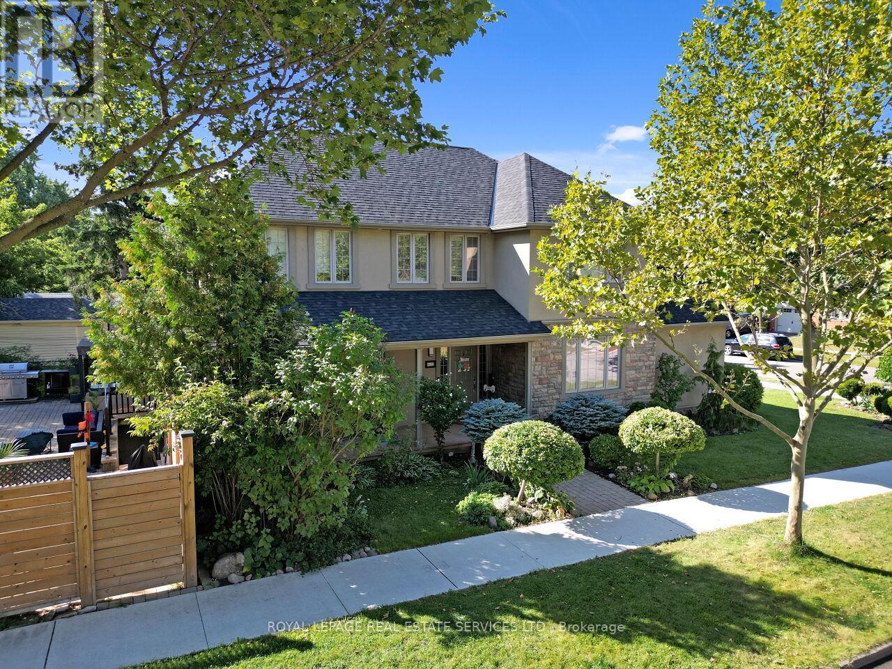 












37 MAYDOLPH ROAD

,
Toronto,




Ontario
M9B1V9

