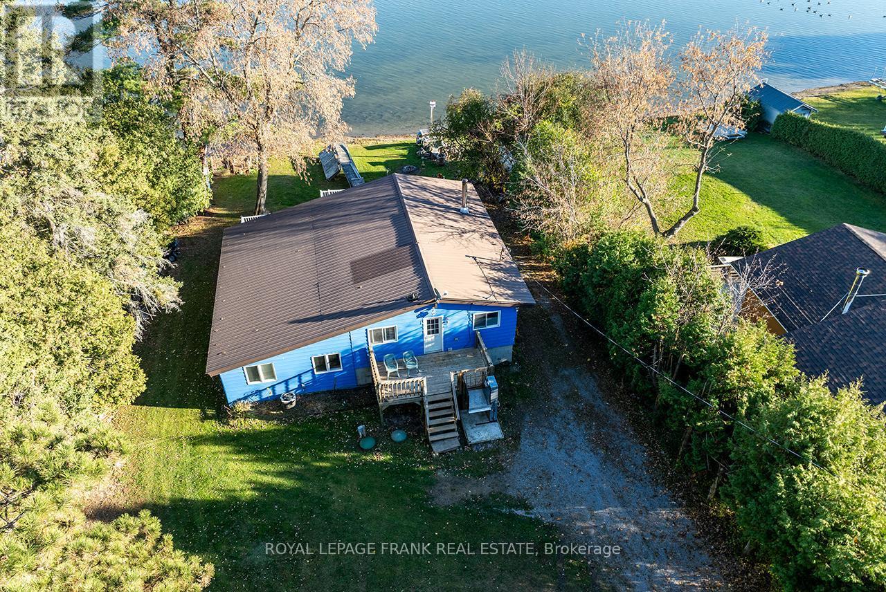 












121 BALL POINT ROAD

,
Kawartha Lakes (Little Britain),




Ontario
K0M2C0

