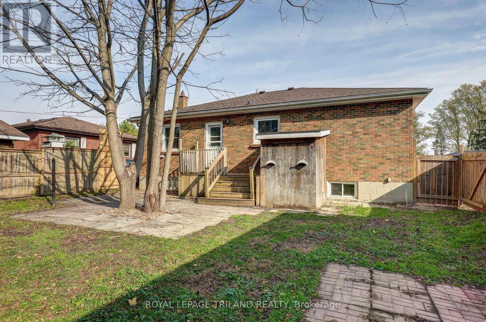 












266 ALMA STREET

,
St. Thomas,




Ontario
N5P3B8

