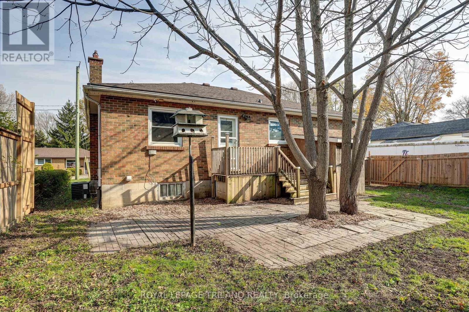












266 ALMA STREET

,
St. Thomas,




Ontario
N5P3B8

