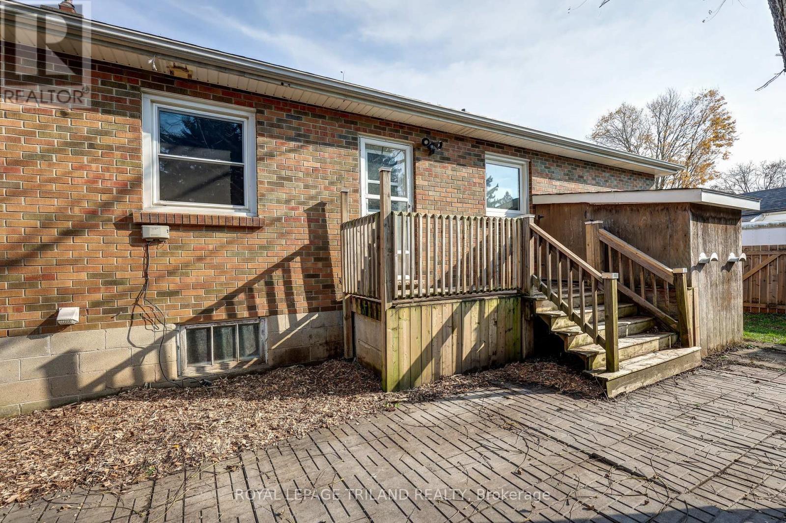 












266 ALMA STREET

,
St. Thomas,




Ontario
N5P3B8

