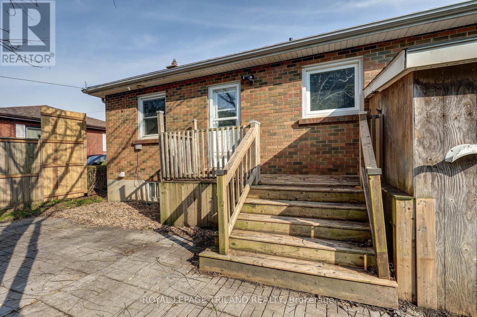 












266 ALMA STREET

,
St. Thomas,




Ontario
N5P3B8

