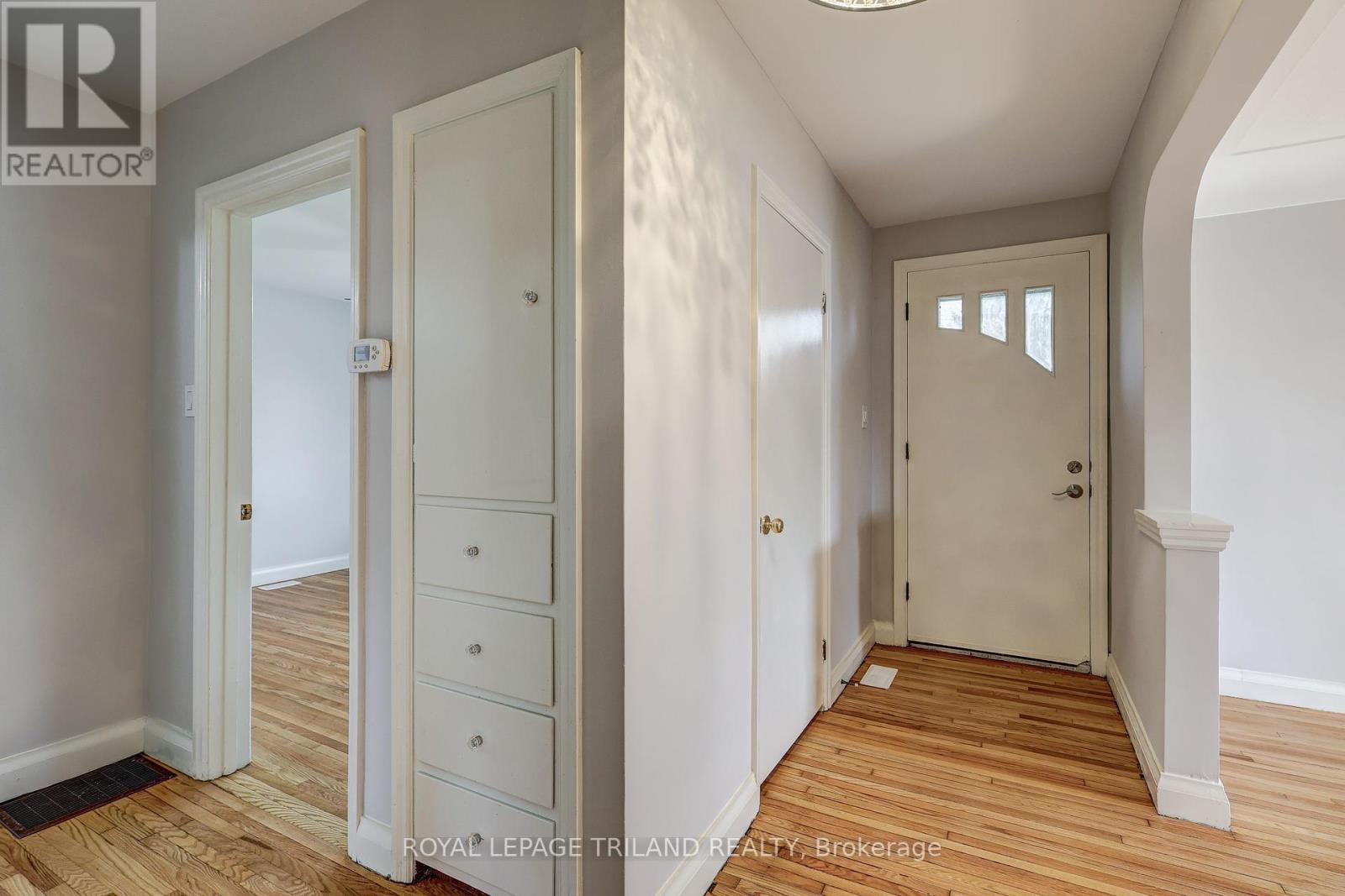 












266 ALMA STREET

,
St. Thomas,




Ontario
N5P3B8

