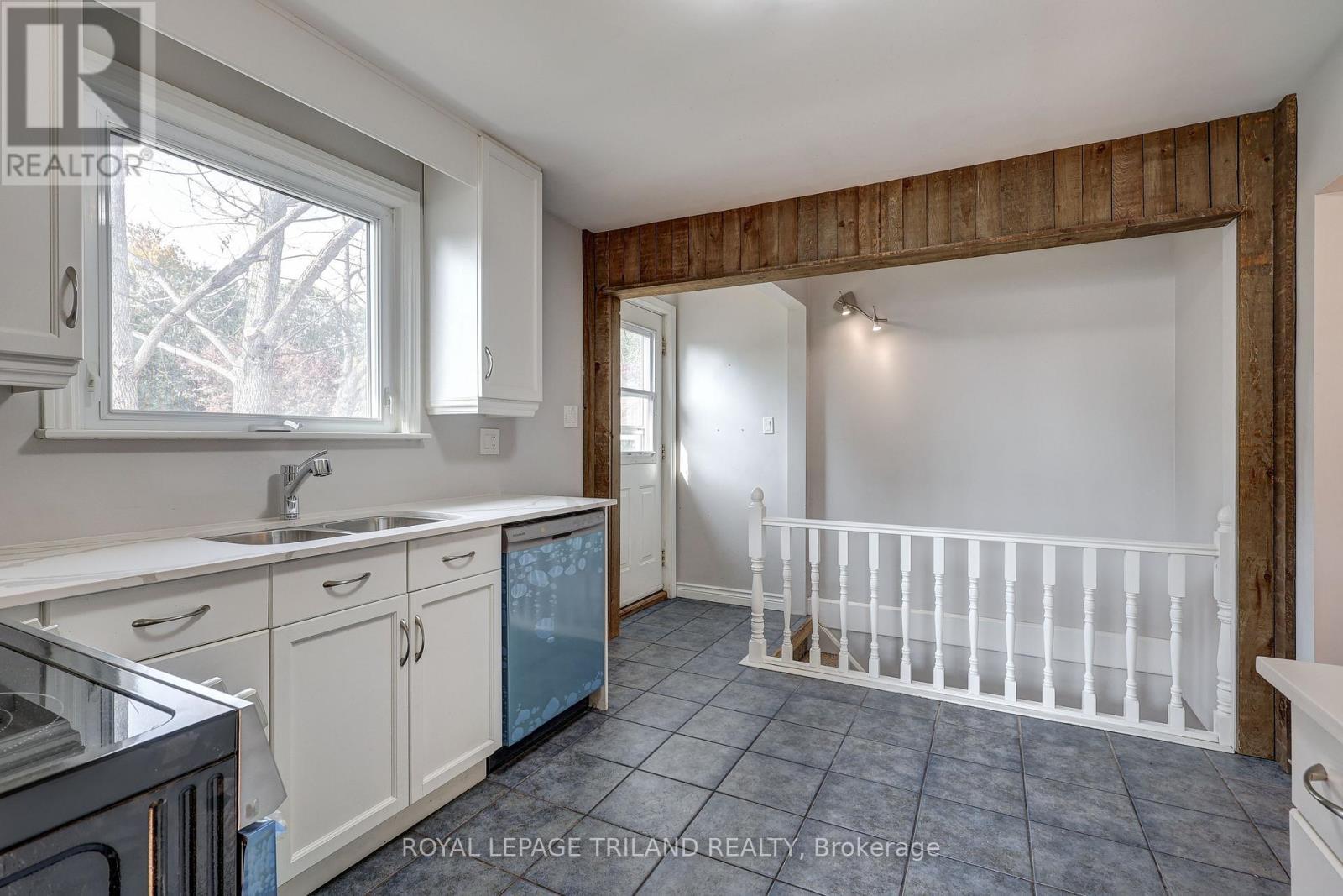 












266 ALMA STREET

,
St. Thomas,




Ontario
N5P3B8

