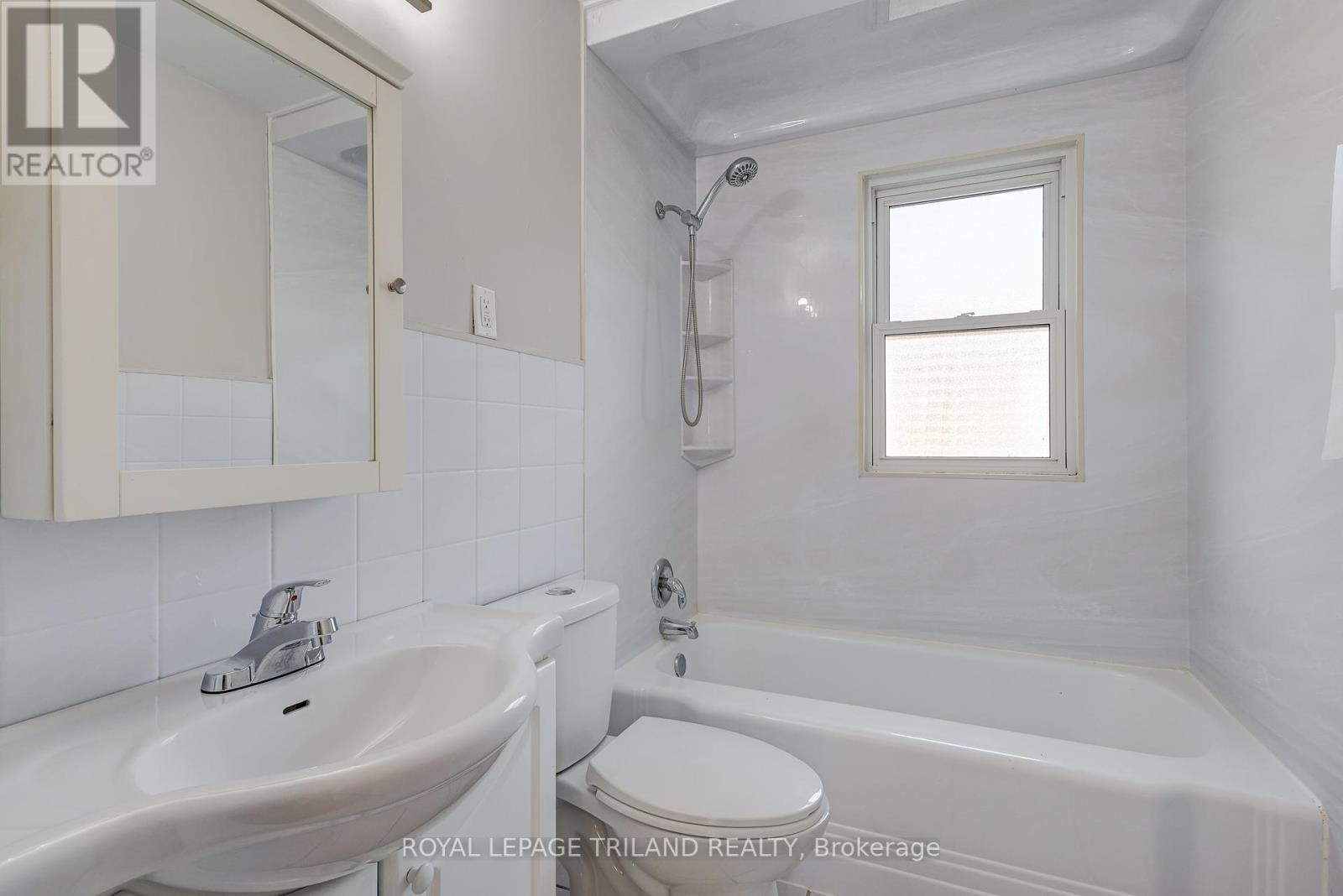 












266 ALMA STREET

,
St. Thomas,




Ontario
N5P3B8

