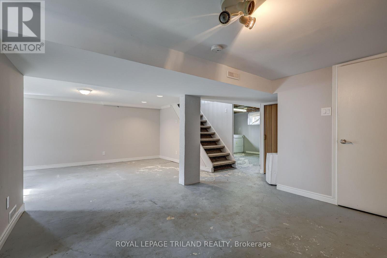 












266 ALMA STREET

,
St. Thomas,




Ontario
N5P3B8

