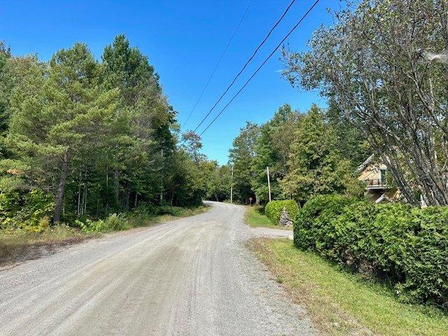 












465e Avenue

,
Saint-Hippolyte,







QC
J8A3E5

