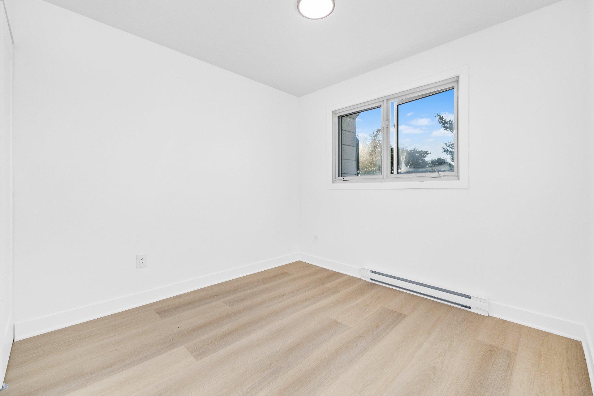 









44


Rue Dauphin

,
Dollard-des-Ormeaux,




QC
H9G1W3

