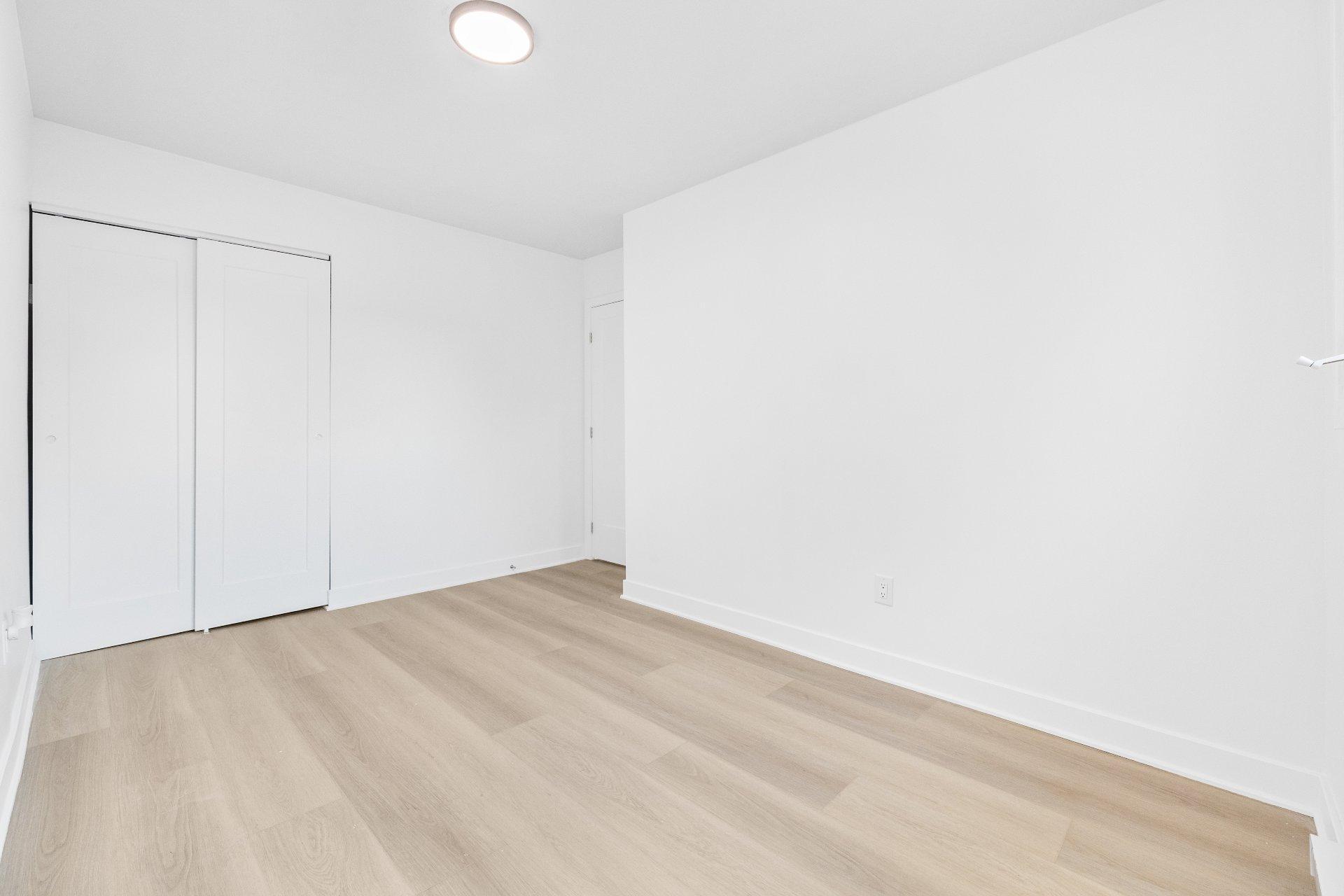









44


Rue Dauphin

,
Dollard-des-Ormeaux,




QC
H9G1W3

