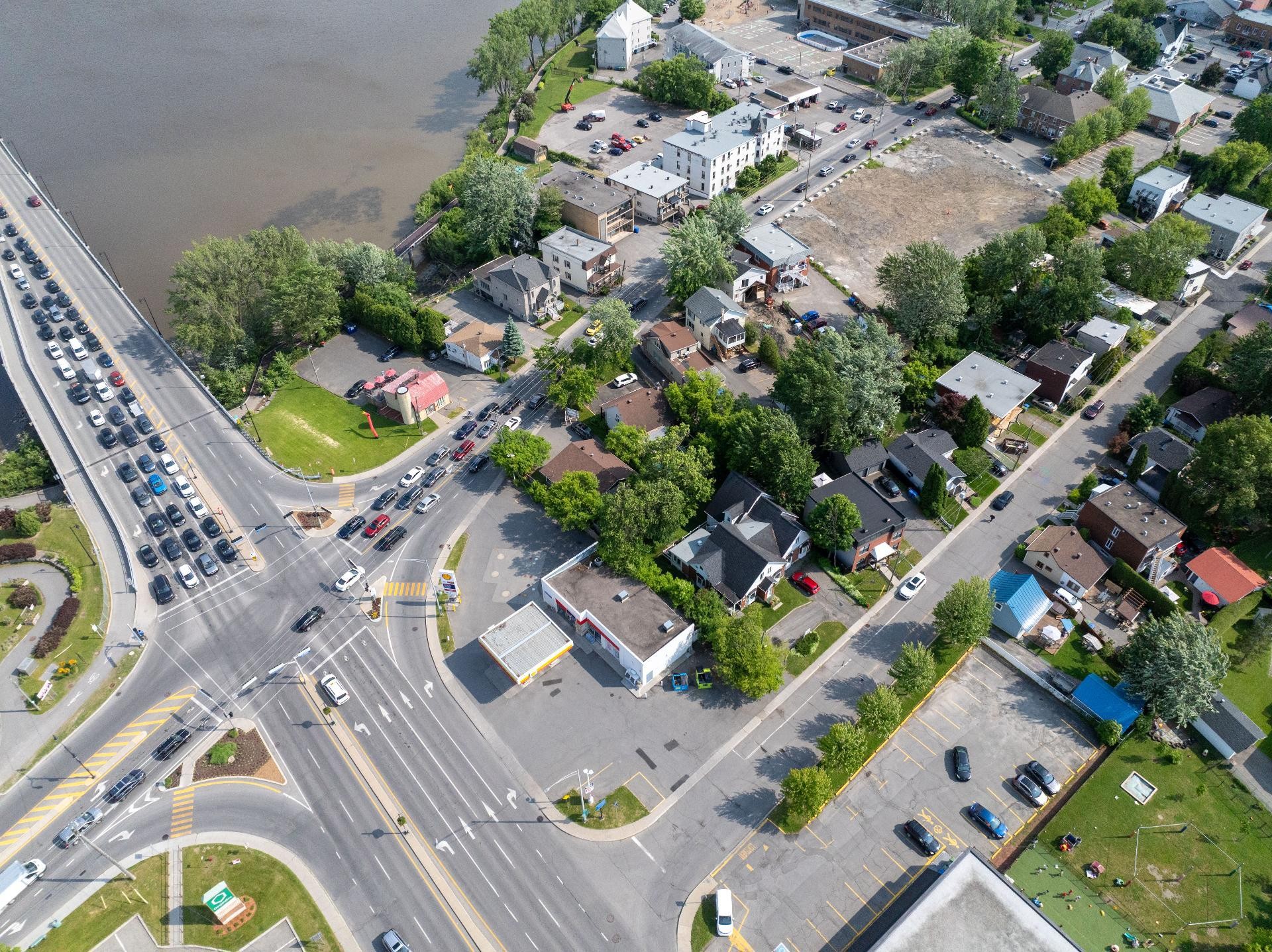 









198


Rue St-Louis

,
Saint-Eustache,




QC
J7R1Y3

