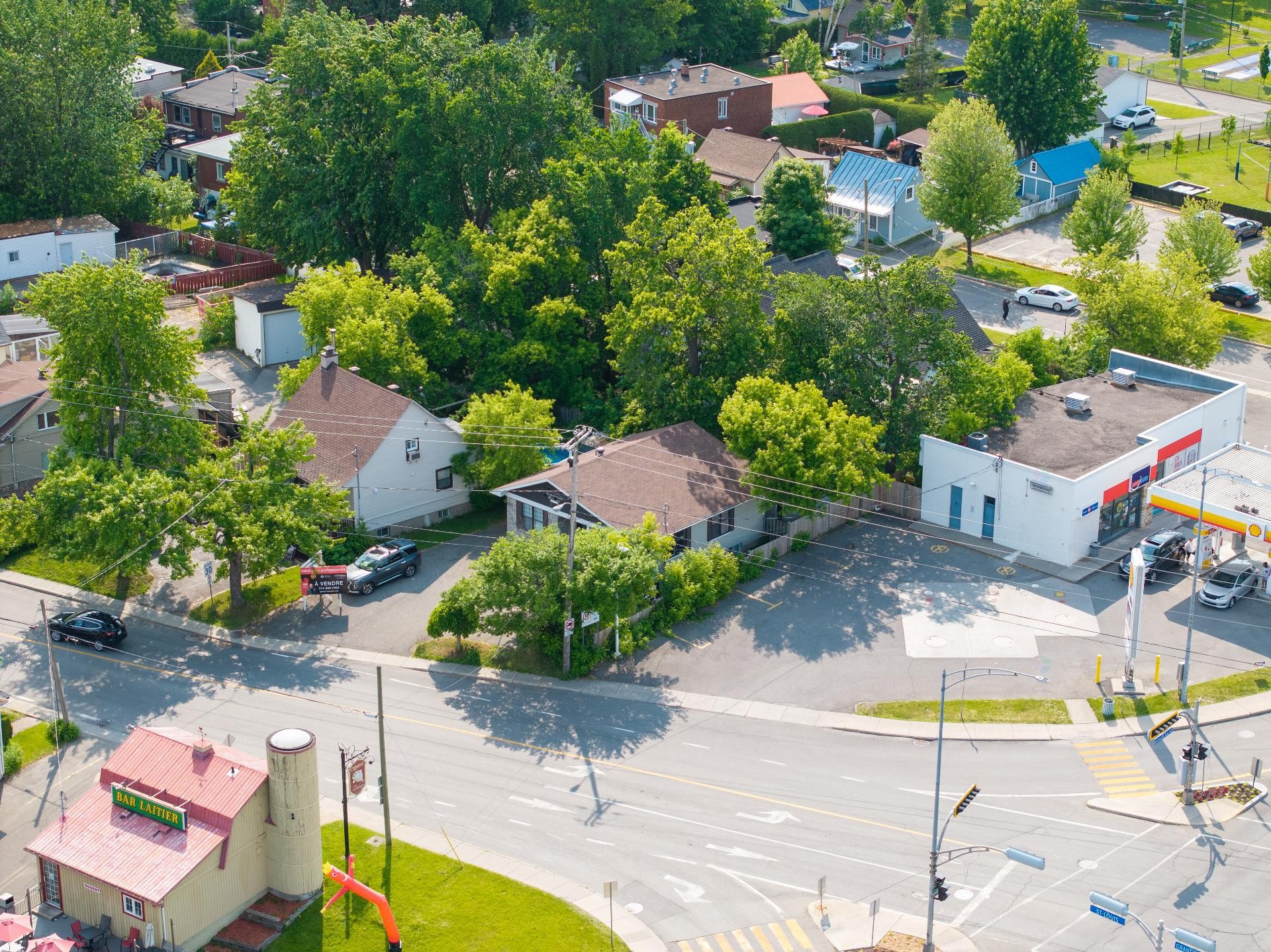 









198


Rue St-Louis

,
Saint-Eustache,




QC
J7R1Y3

