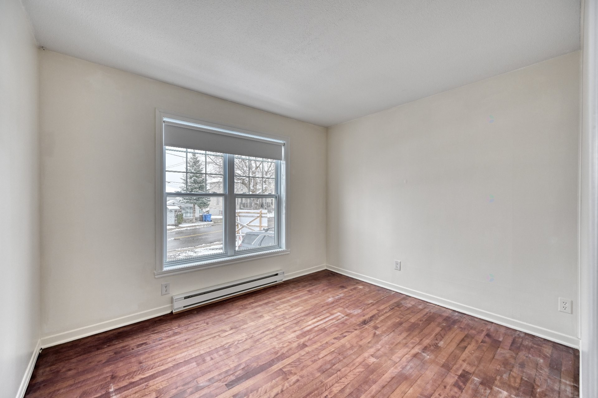 









198


Rue St-Louis

,
Saint-Eustache,




QC
J7R1Y3

