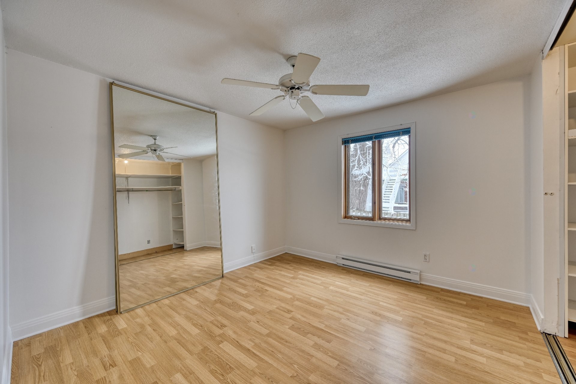 









198


Rue St-Louis

,
Saint-Eustache,




QC
J7R1Y3

