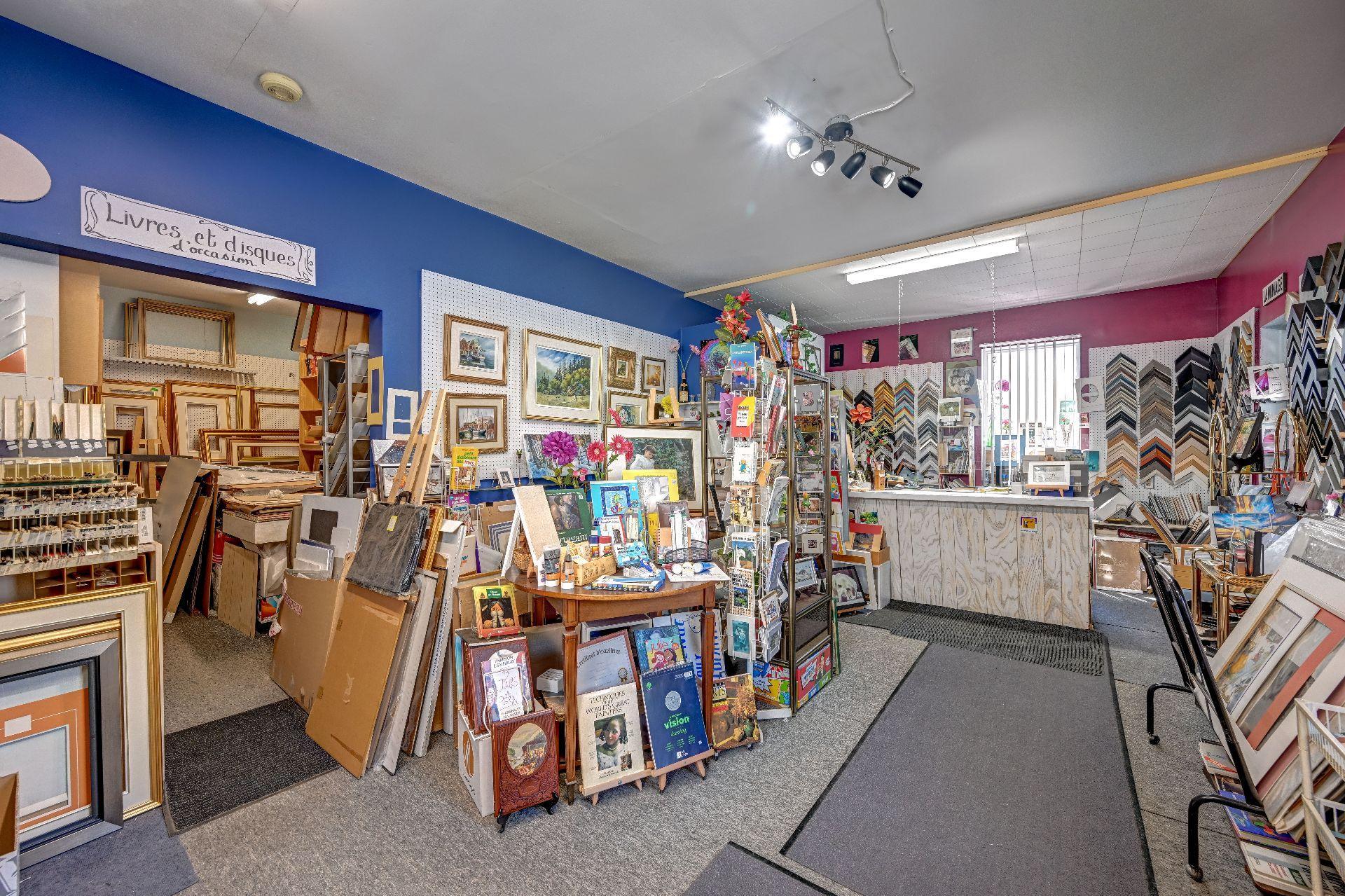 









69


Rue Blainville O.

,
Sainte-Thérèse,




QC
J7E1X5

