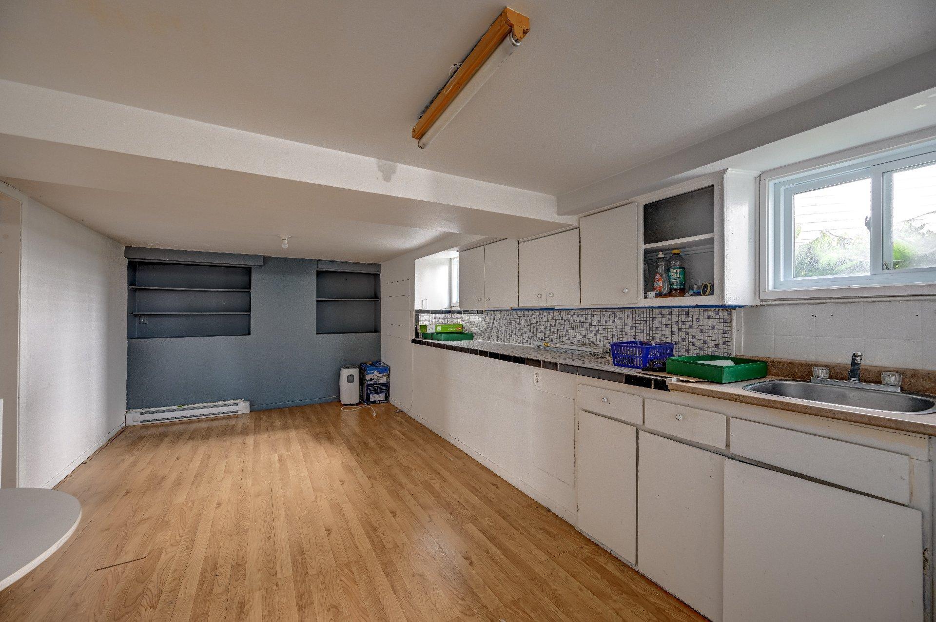 









69


Rue Blainville O.

,
Sainte-Thérèse,




QC
J7E1X5


