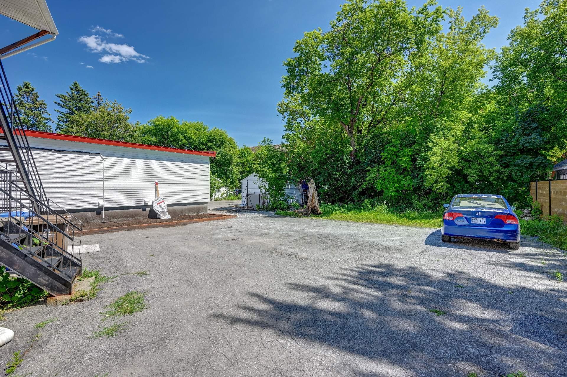 









69


Rue Blainville O.

,
Sainte-Thérèse,




QC
J7E1X5

