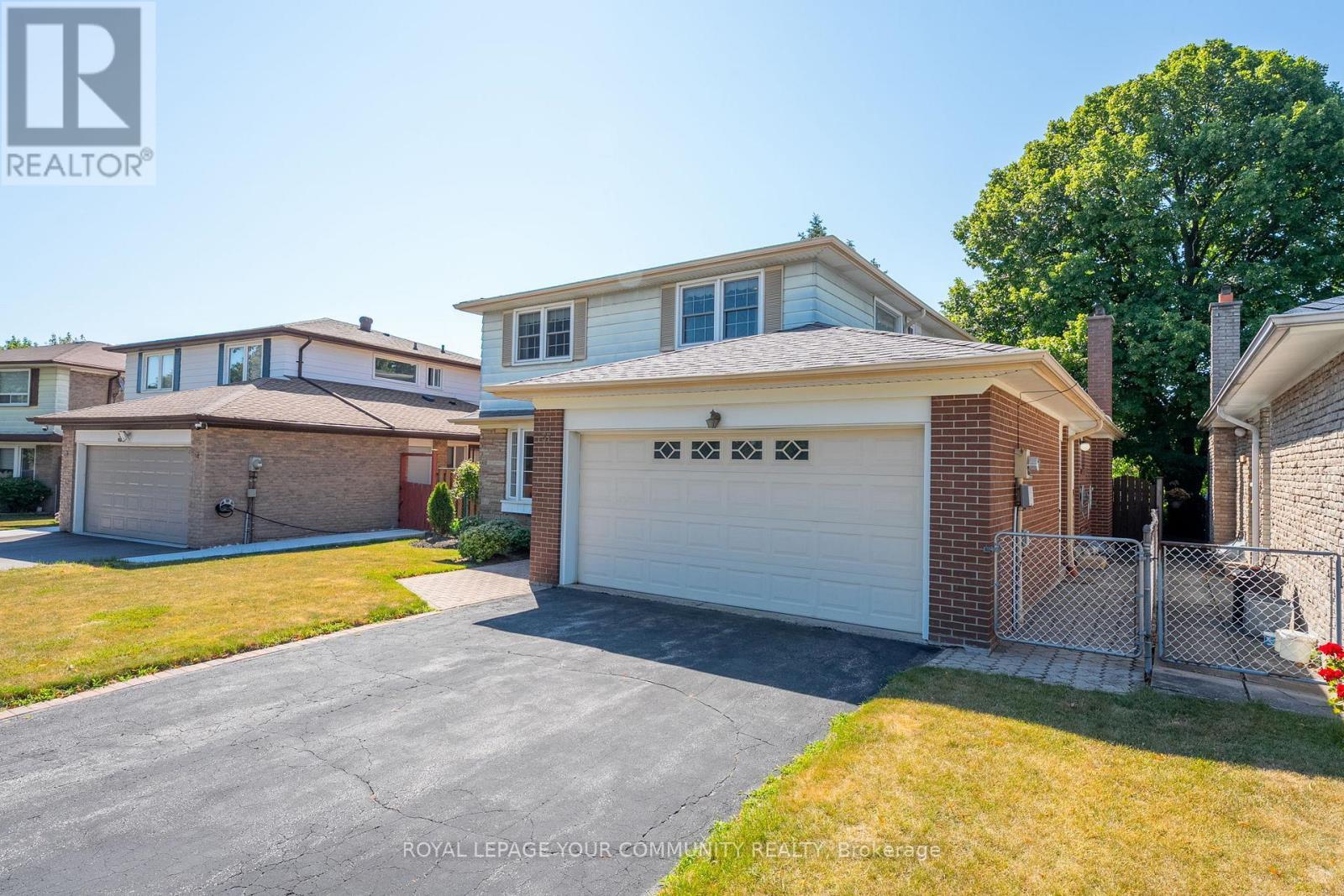 












37 BOARHILL DRIVE

,
Toronto,




Ontario
M1S2L9

