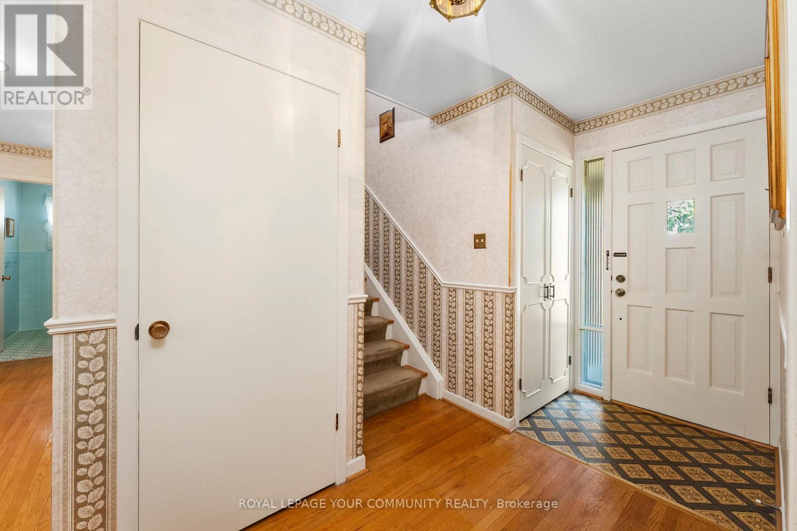 












37 BOARHILL DRIVE

,
Toronto,




Ontario
M1S2L9


