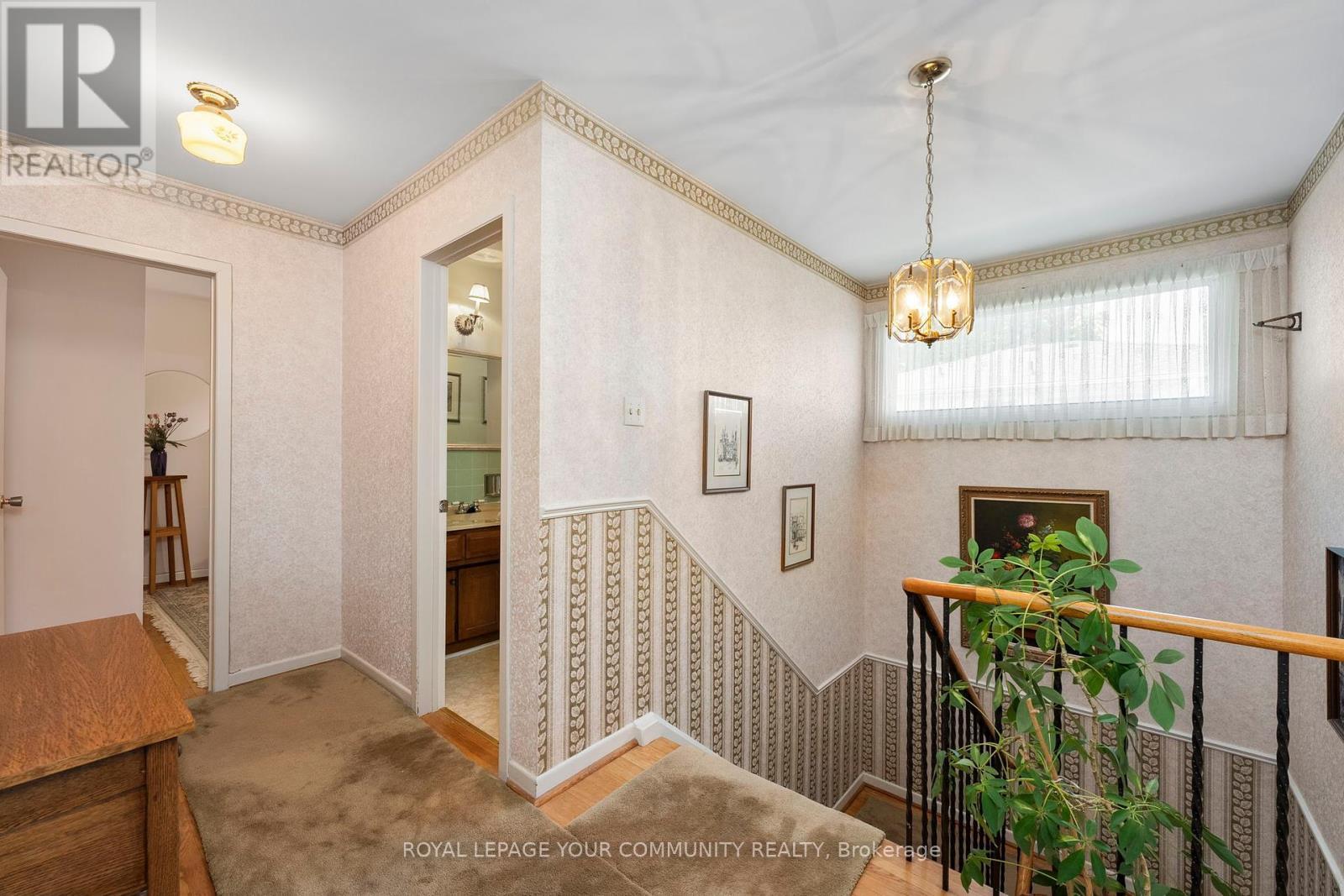 












37 BOARHILL DRIVE

,
Toronto,




Ontario
M1S2L9

