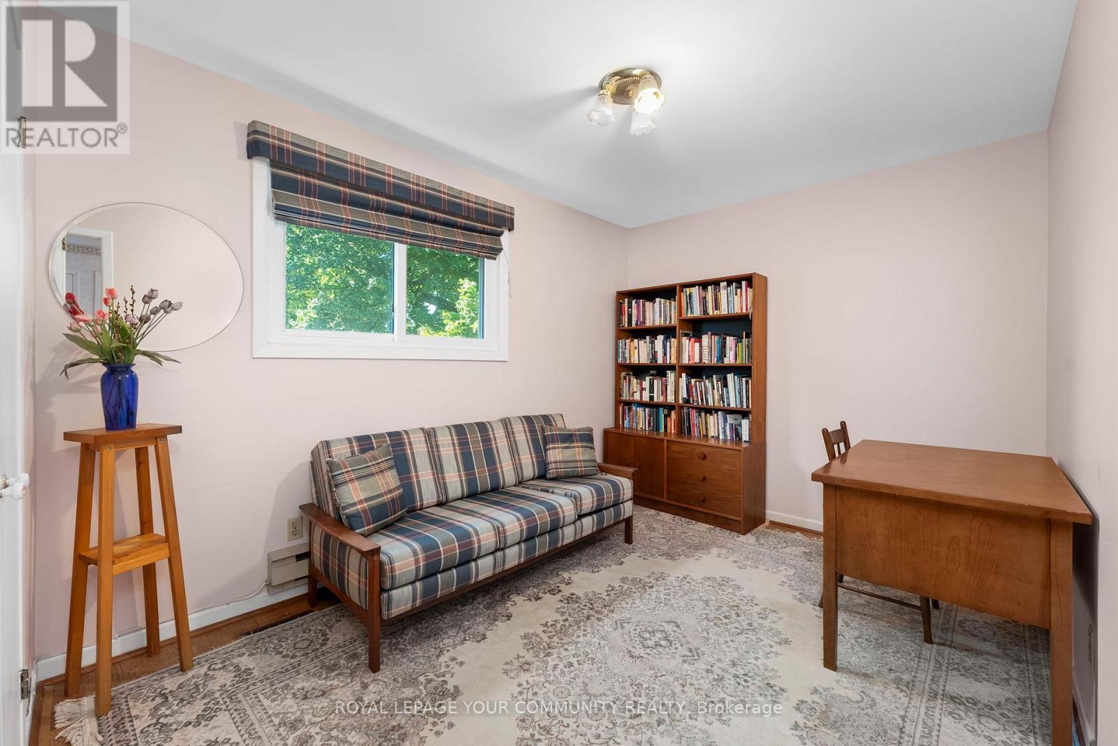 












37 BOARHILL DRIVE

,
Toronto,




Ontario
M1S2L9

