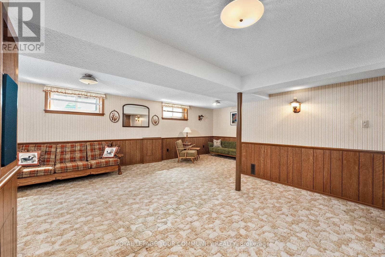 












37 BOARHILL DRIVE

,
Toronto,




Ontario
M1S2L9

