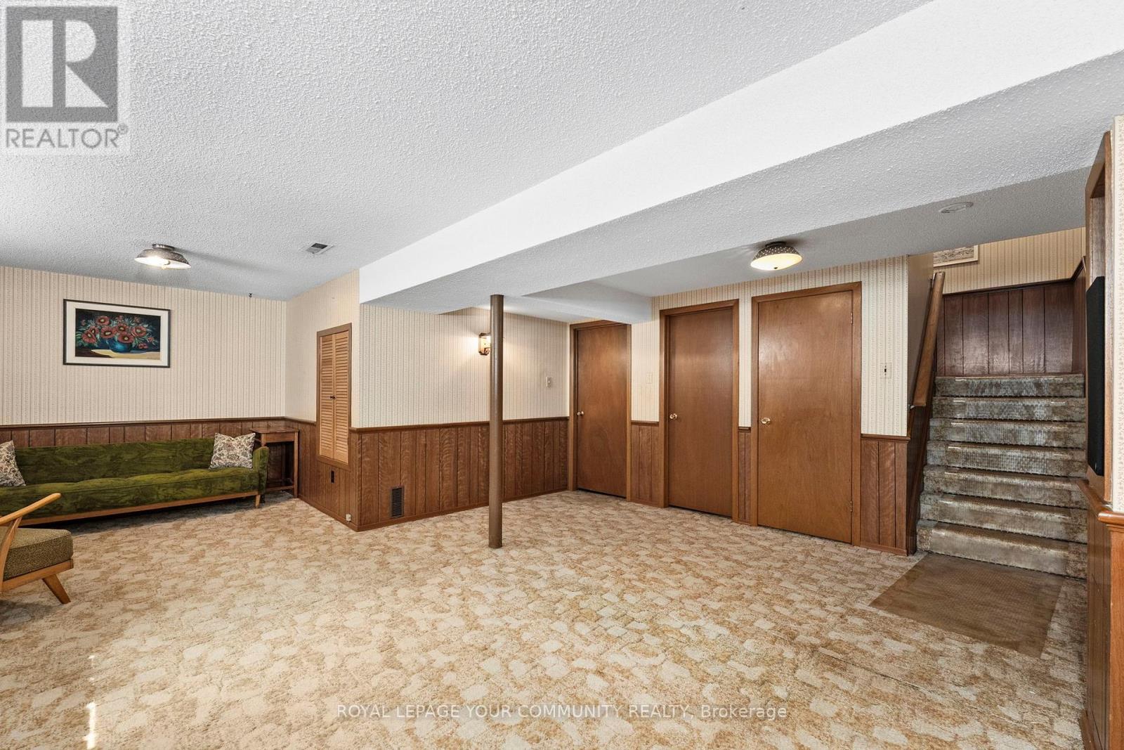 












37 BOARHILL DRIVE

,
Toronto,




Ontario
M1S2L9

