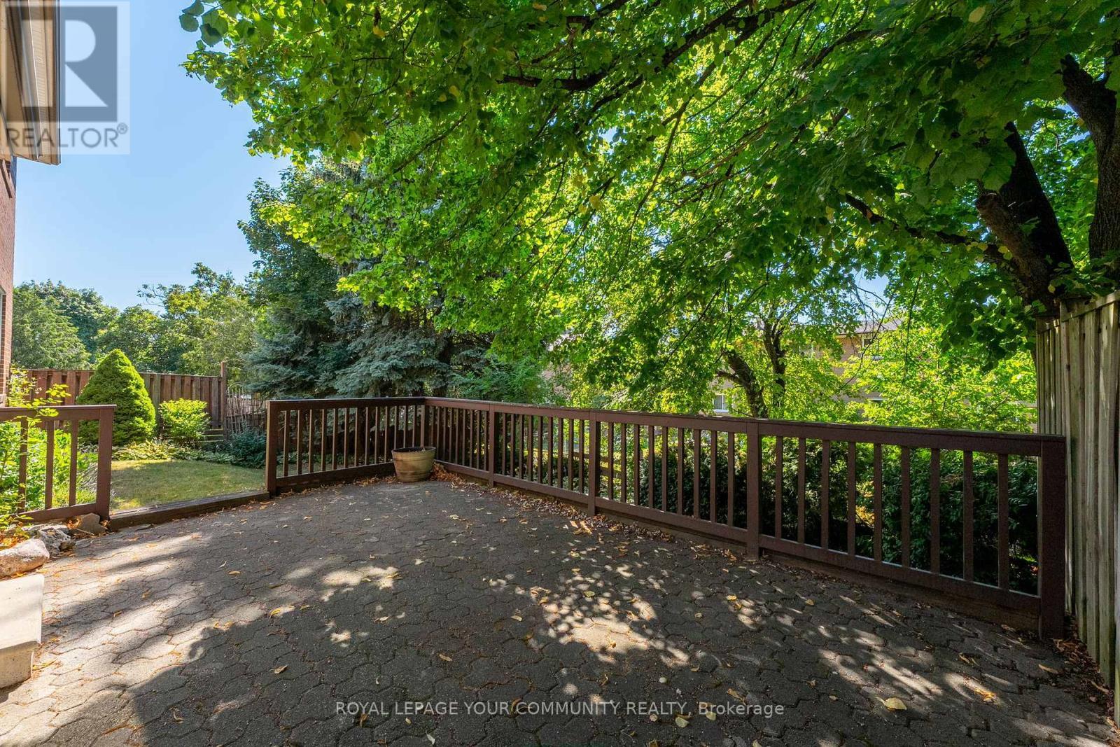 












37 BOARHILL DRIVE

,
Toronto,




Ontario
M1S2L9

