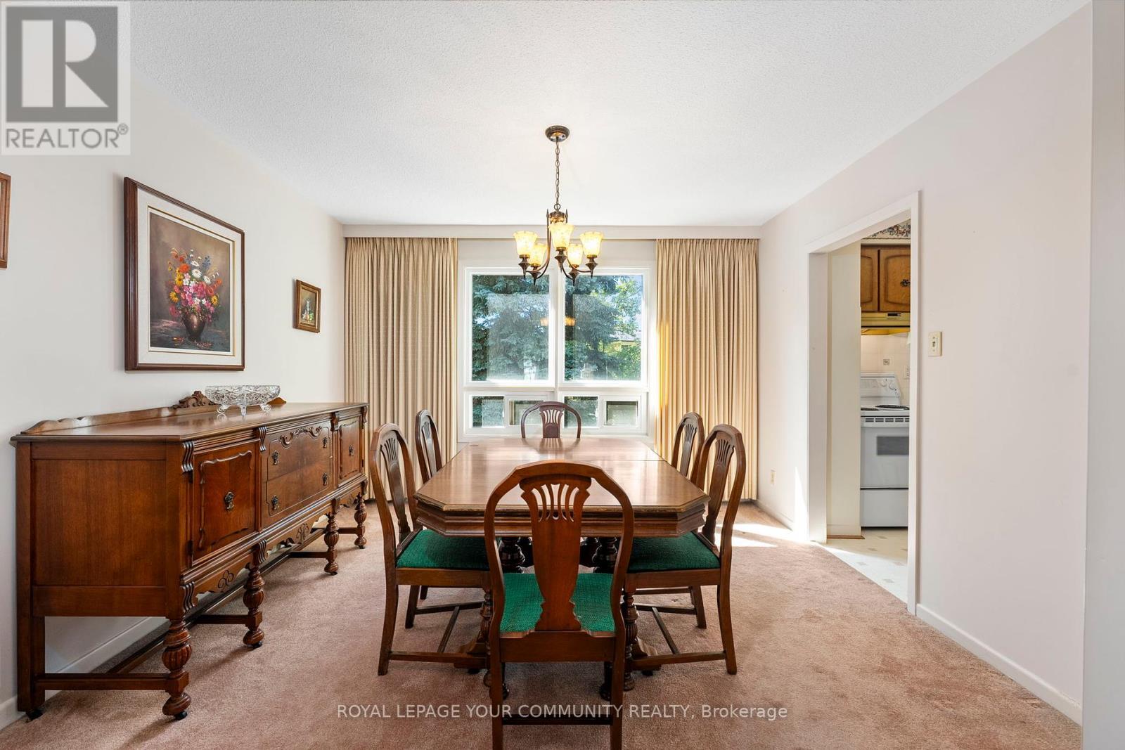 












37 BOARHILL DRIVE

,
Toronto,




Ontario
M1S2L9

