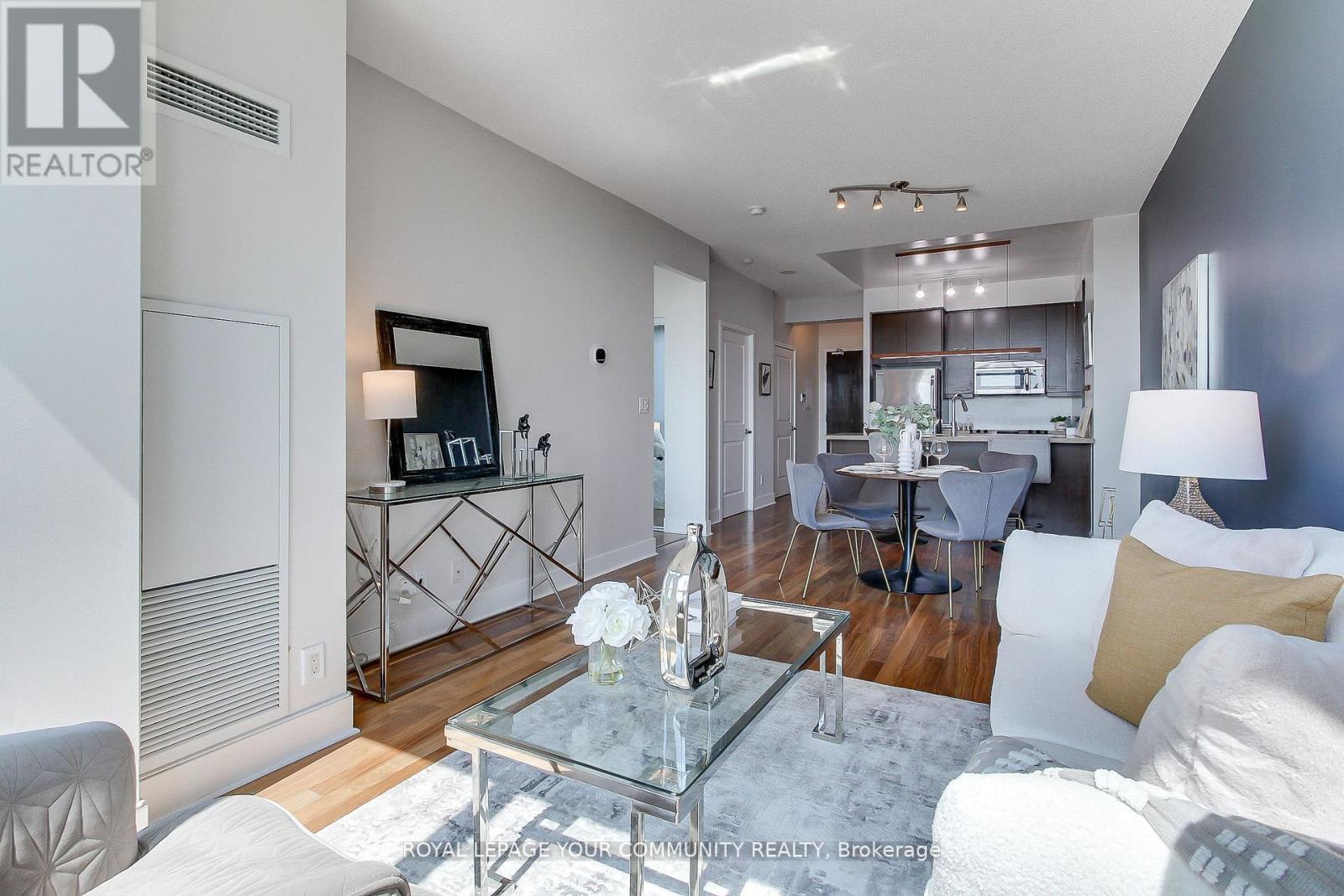 












PH 10 - 26 NORTON AVENUE

,
Toronto,




Ontario
M2N0H6

