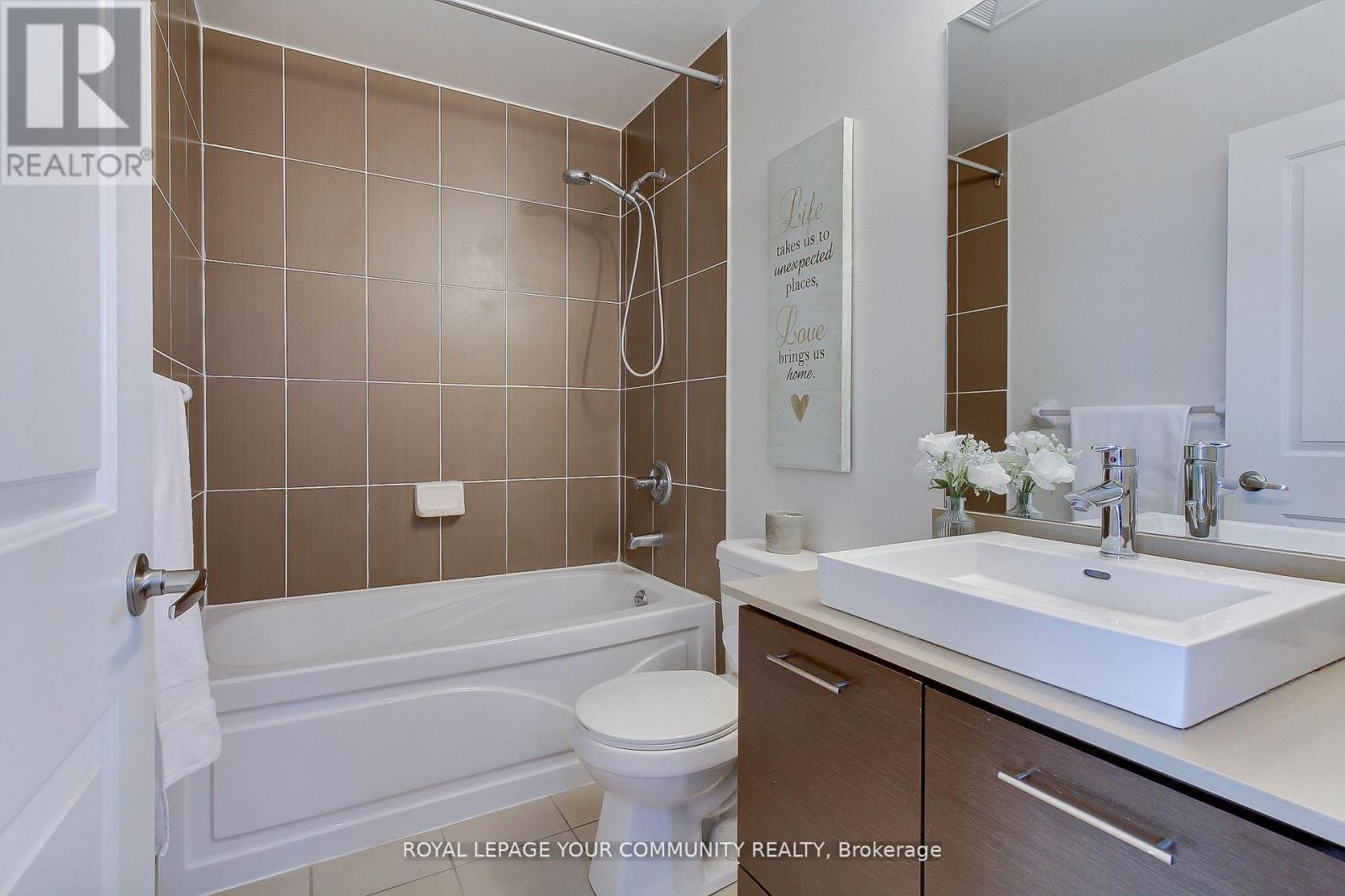 












PH 10 - 26 NORTON AVENUE

,
Toronto,




Ontario
M2N0H6

