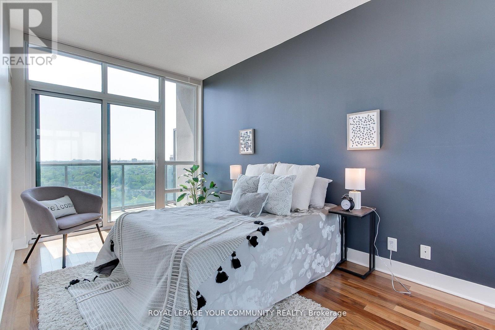












PH 10 - 26 NORTON AVENUE

,
Toronto,




Ontario
M2N0H6

