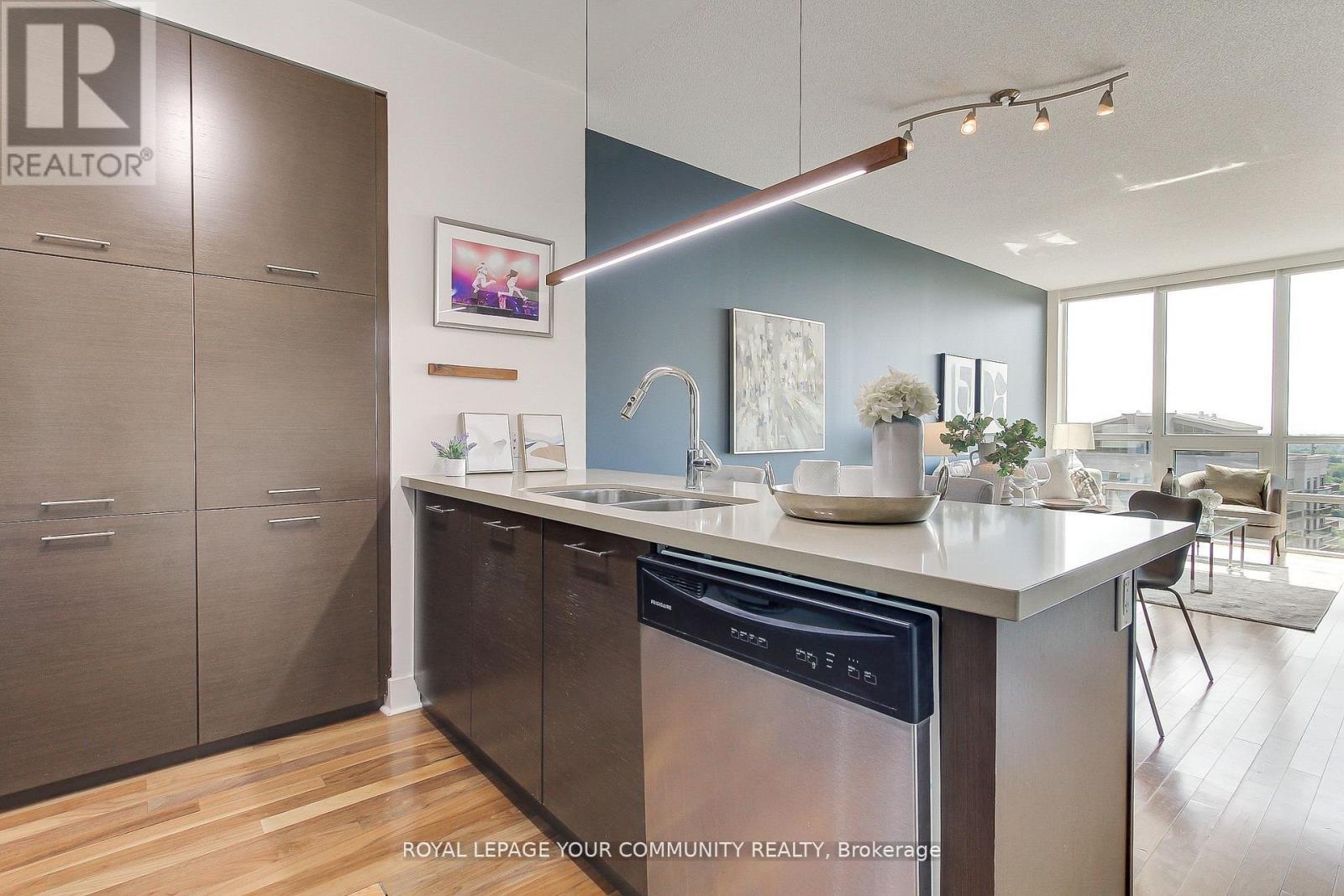 












PH 10 - 26 NORTON AVENUE

,
Toronto,




Ontario
M2N0H6

