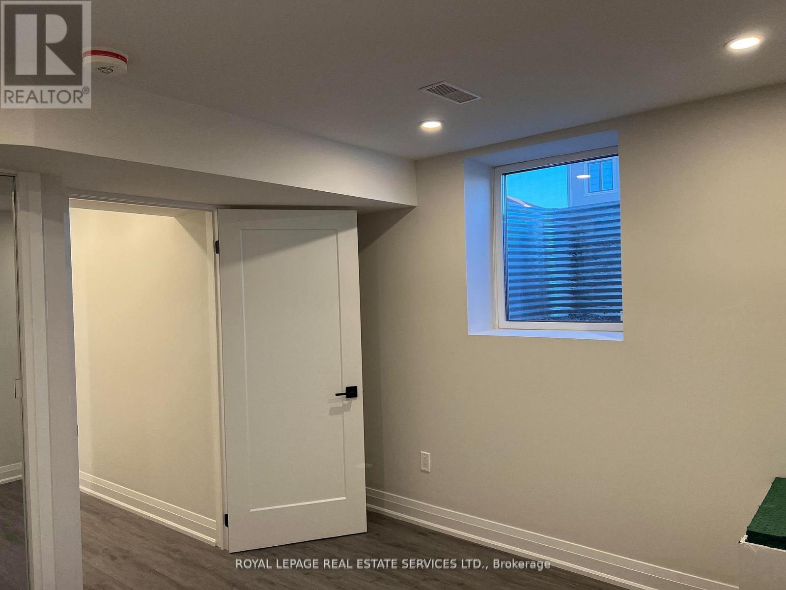 












506 KENNEDY CIRCLE W

,
Milton,




Ontario
L9E1R1

