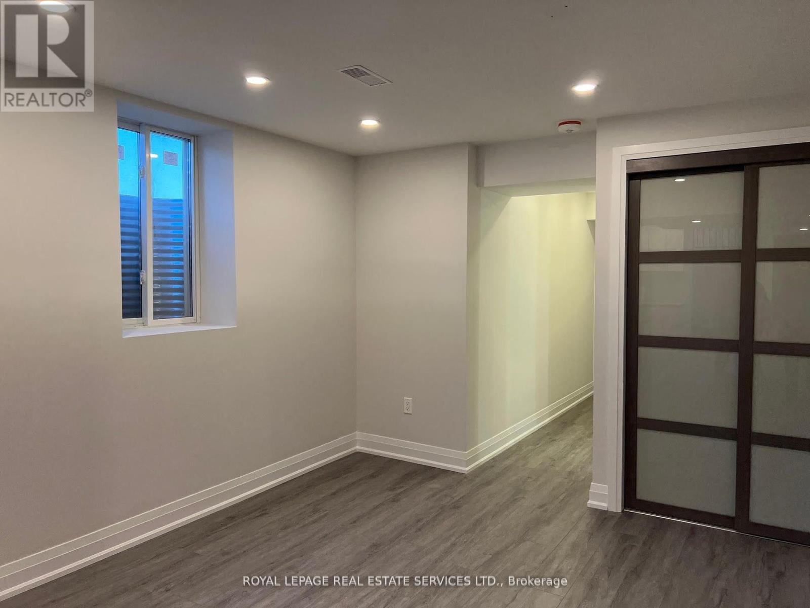 












506 KENNEDY CIRCLE W

,
Milton,




Ontario
L9E1R1

