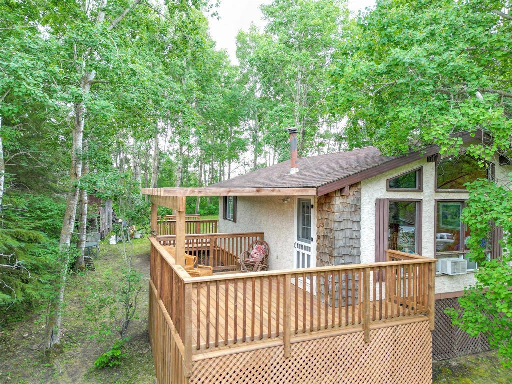 












102 Otter Road

,
Otter Lake,




Manitoba
R0J0P0

