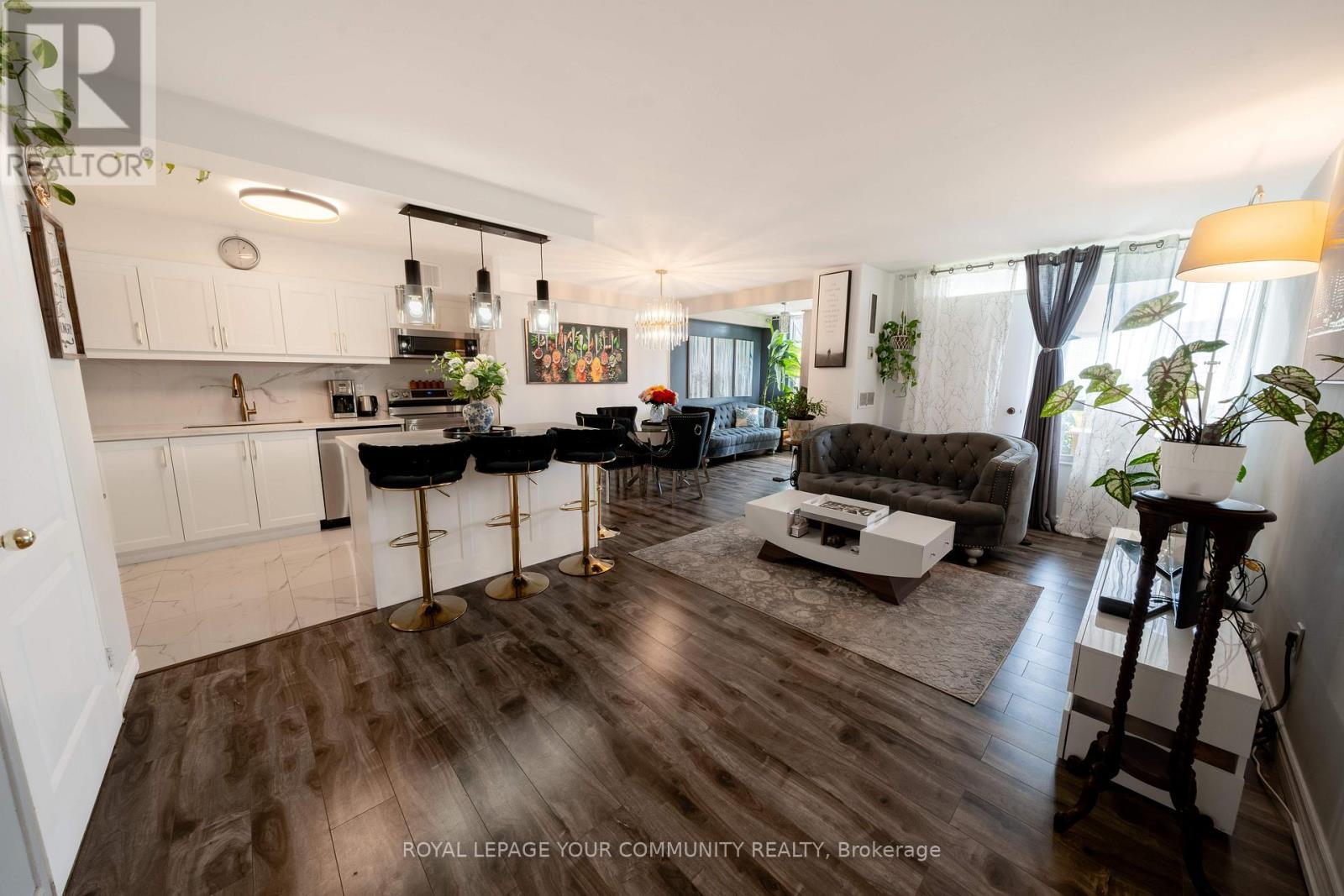 












1218 - 20 EDGECLIFF GOLFWAY

,
Toronto,




Ontario
M3C3A4

