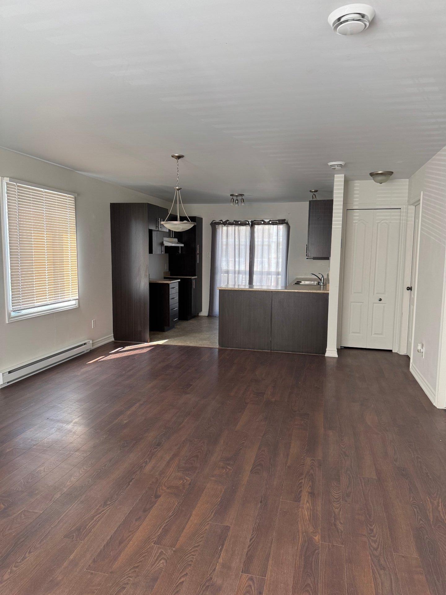









174


Rue Galipeau

, 1,
Thurso,




QC
J0X3B0

