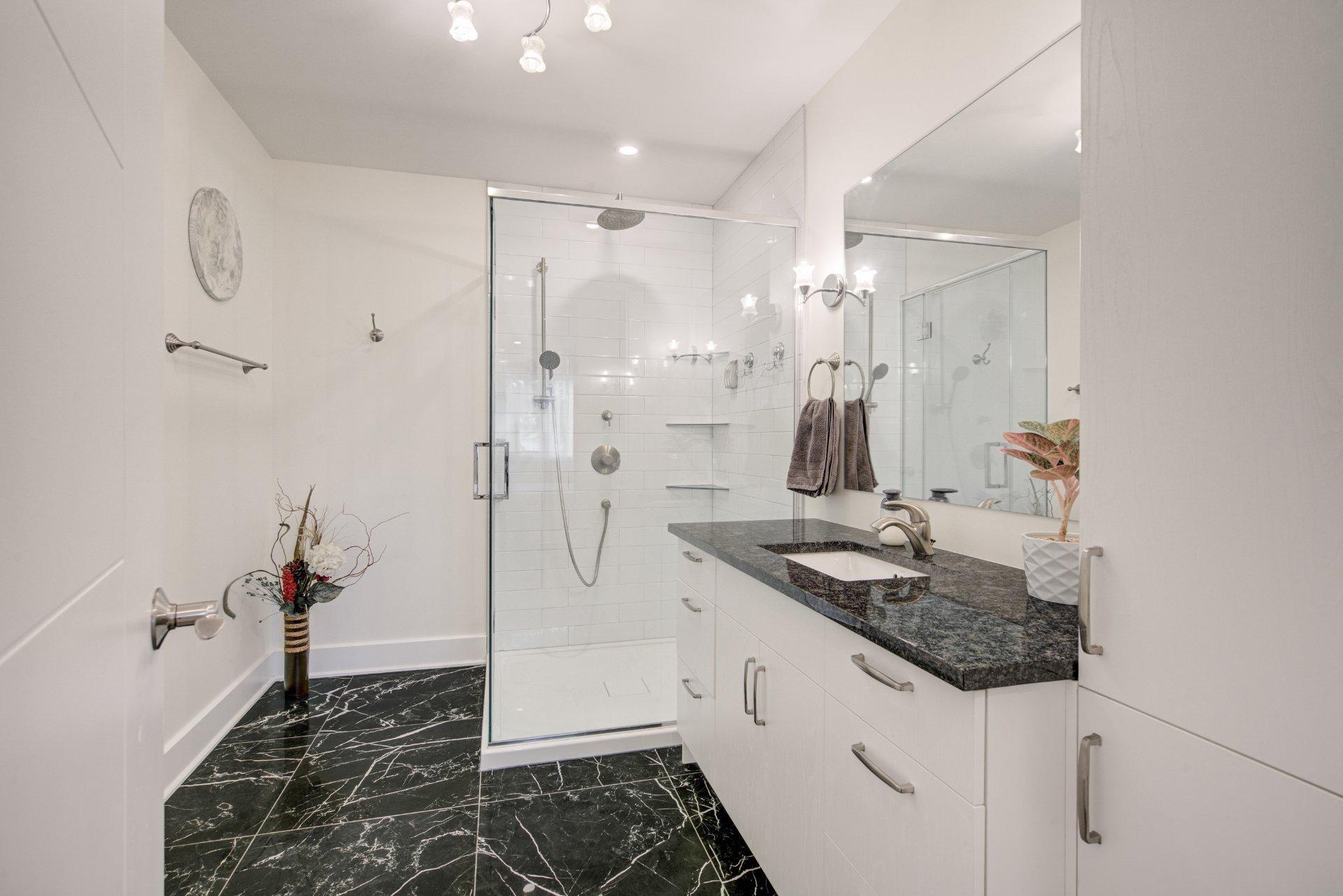 









3645


Rue Gélineau

,
Longueuil (Saint-Hubert),




QC
J3Y4L3

