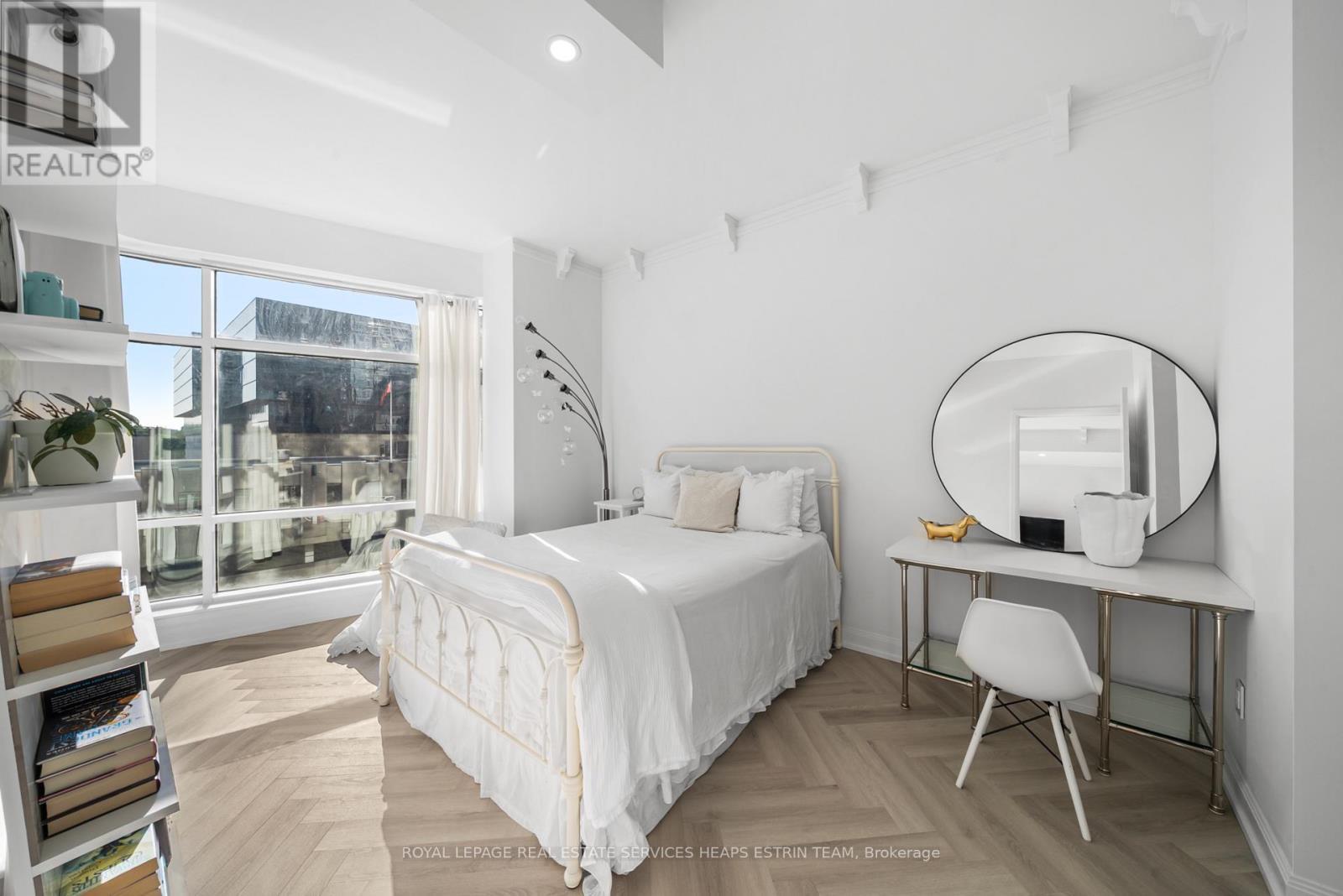 












409 - 2181 YONGE STREET

,
Toronto,




Ontario
M4S3H7

