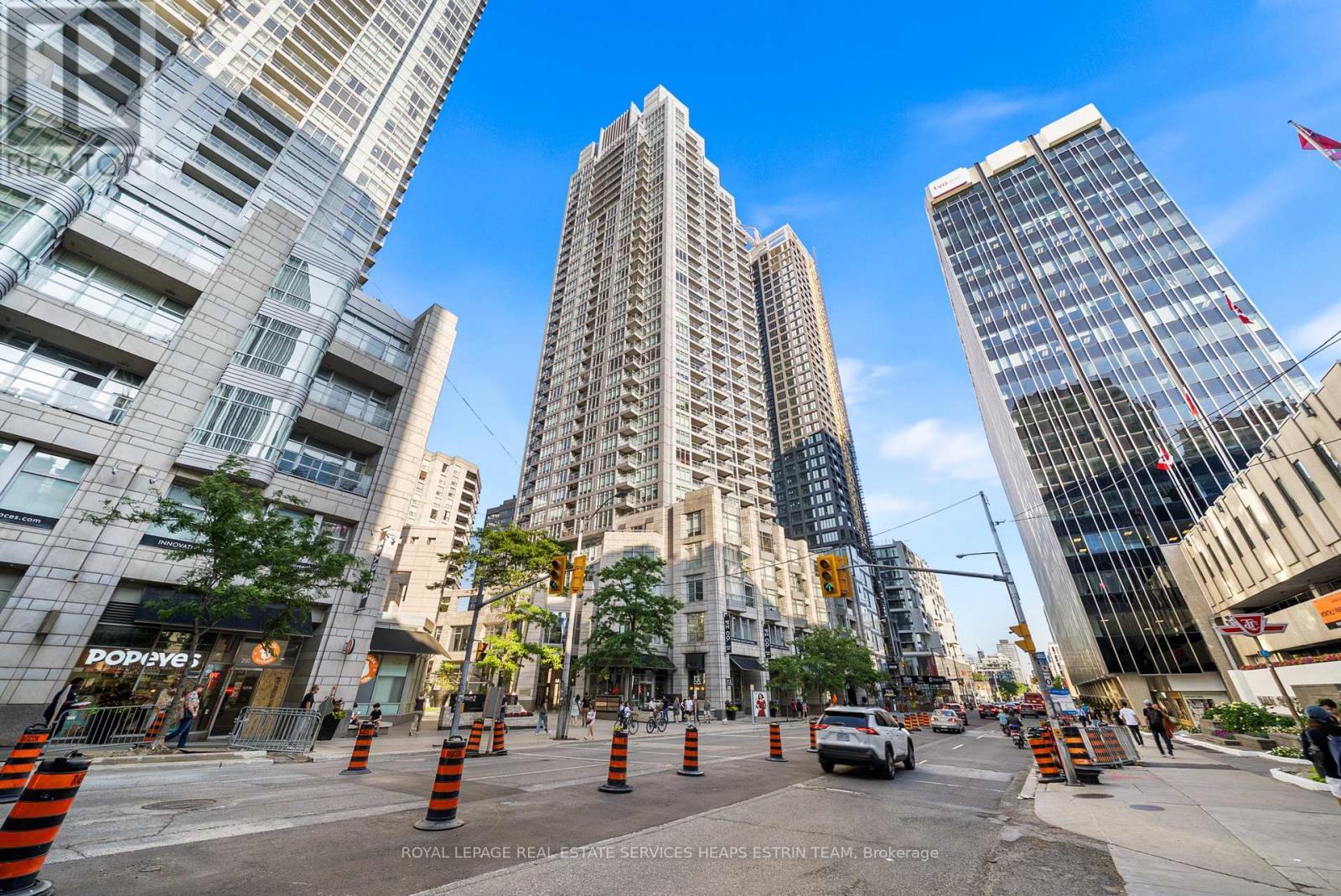 












409 - 2181 YONGE STREET

,
Toronto,




Ontario
M4S3H7

