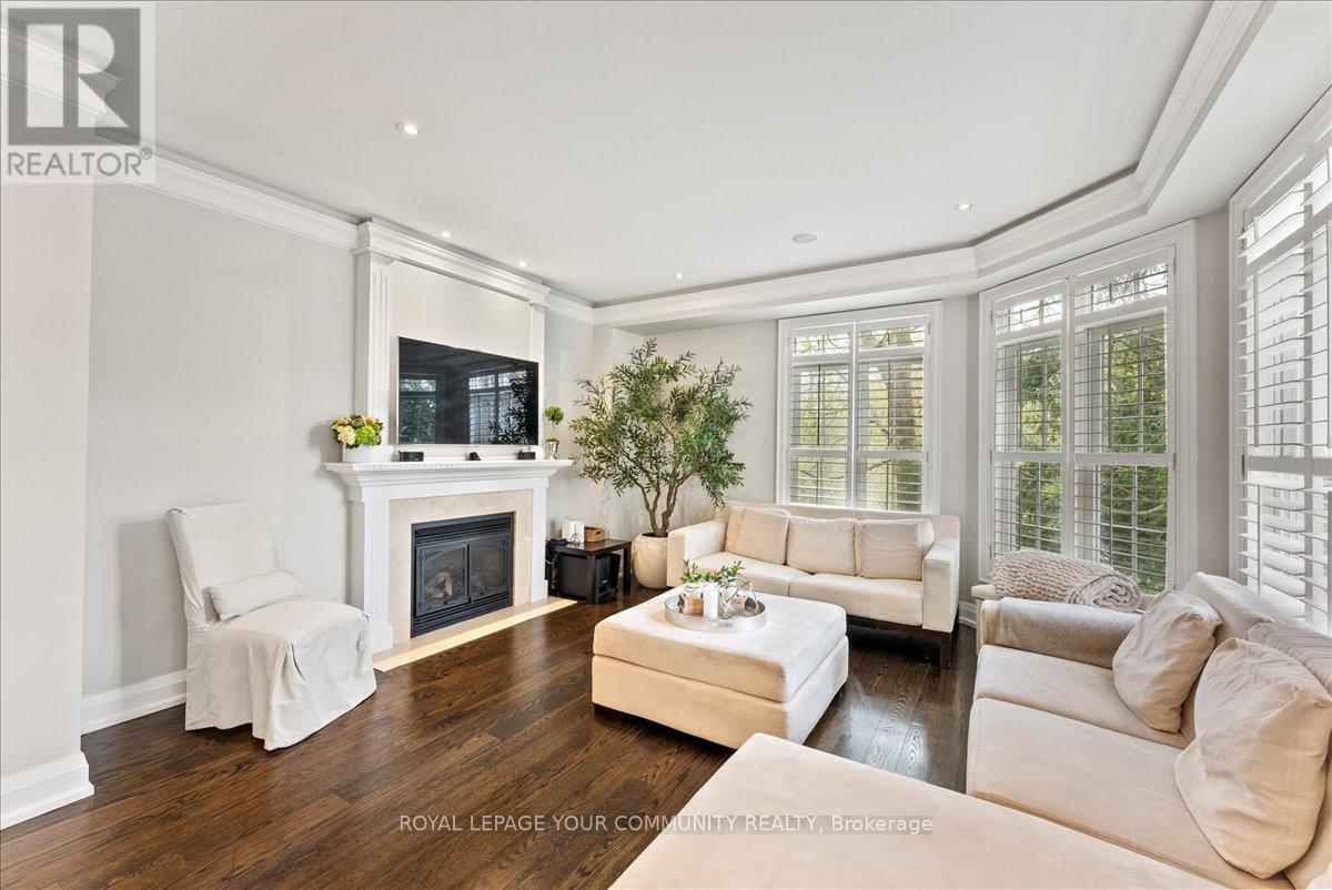 












234 MAIN STREET UNIONVILLE STREET

,
Markham,




Ontario
L3R2H2

