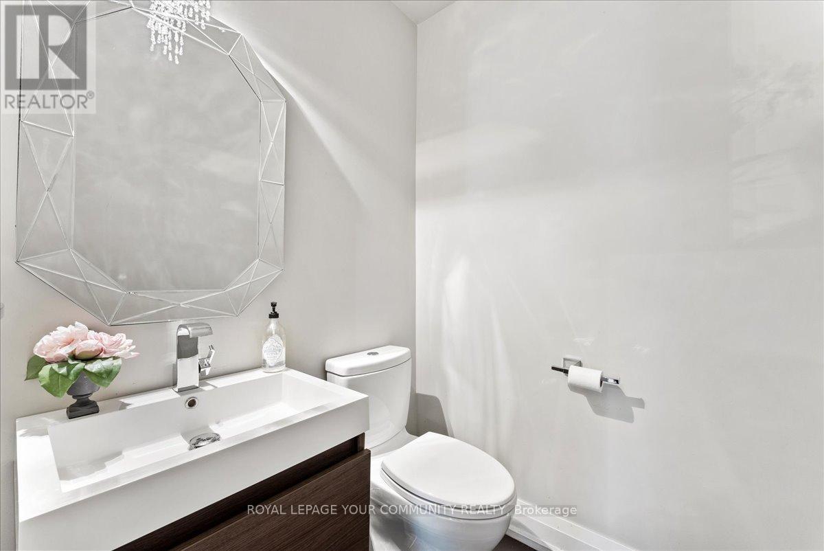












234 MAIN STREET UNIONVILLE STREET

,
Markham,




Ontario
L3R2H2

