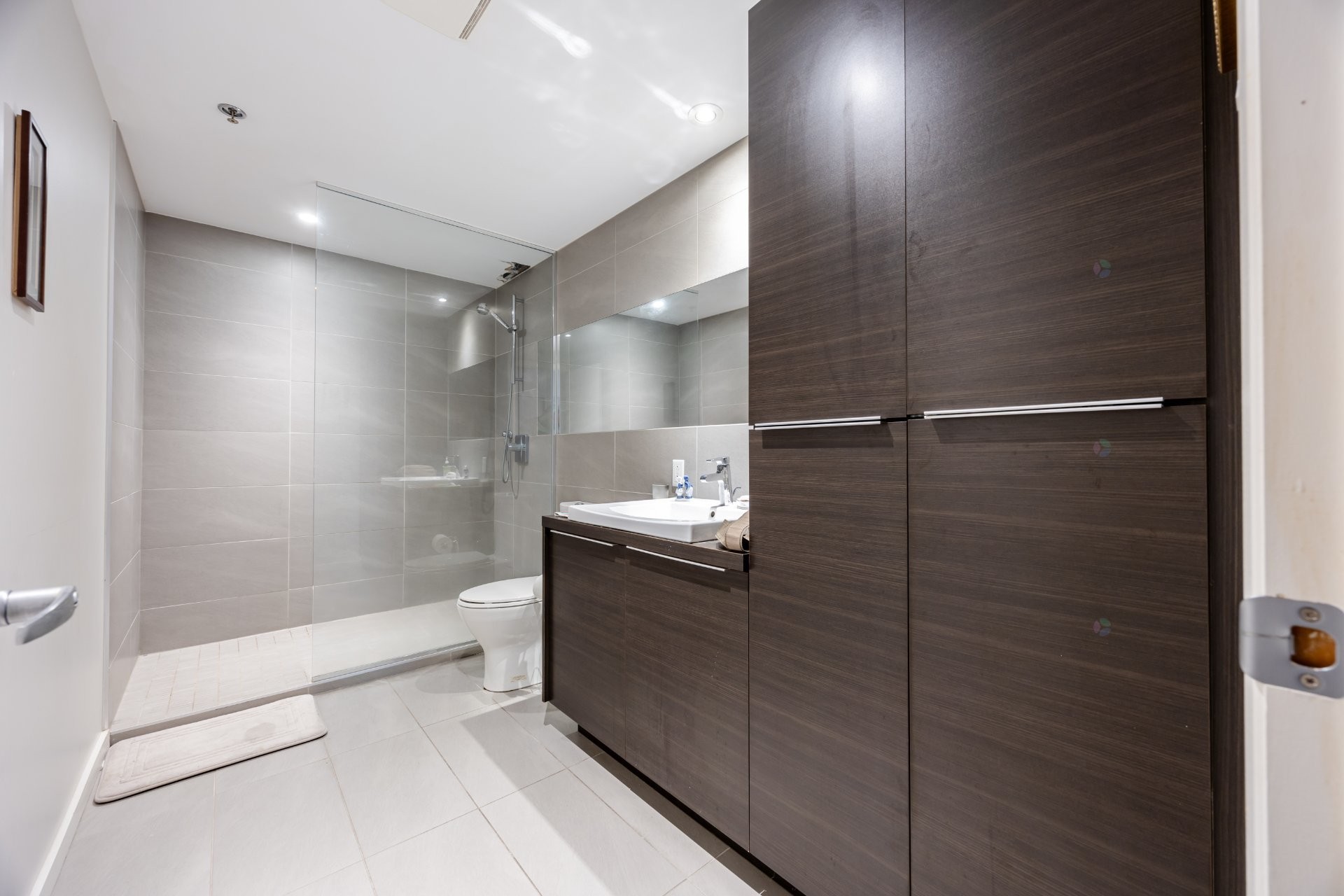 









9815


Boul. Leduc

, 105,
Brossard,




QC
J4Y0K8

