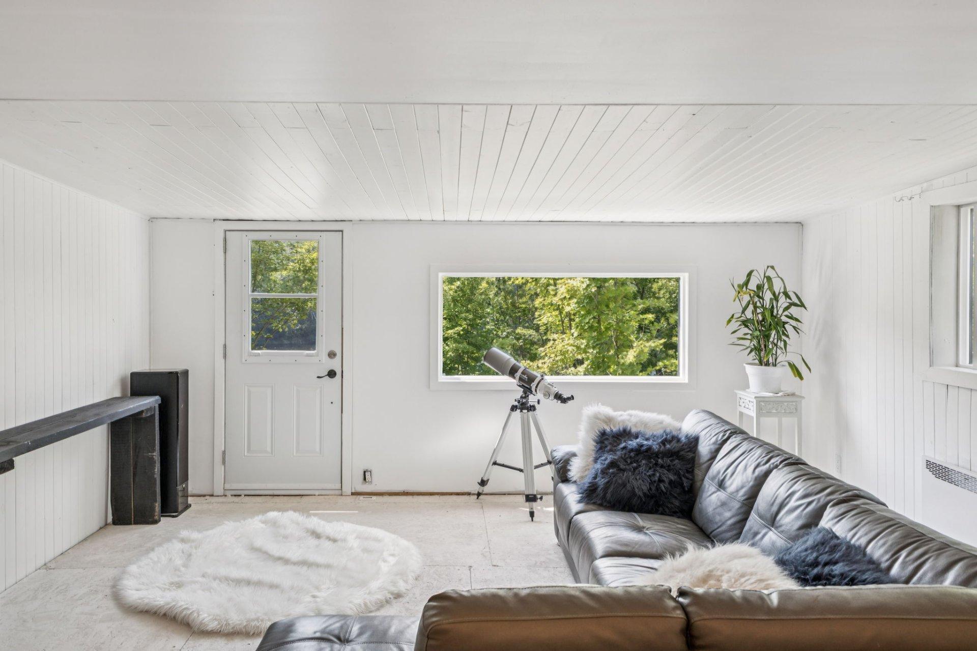 









153


Rue Marleau

,
Denholm,




QC
J8N9H3

