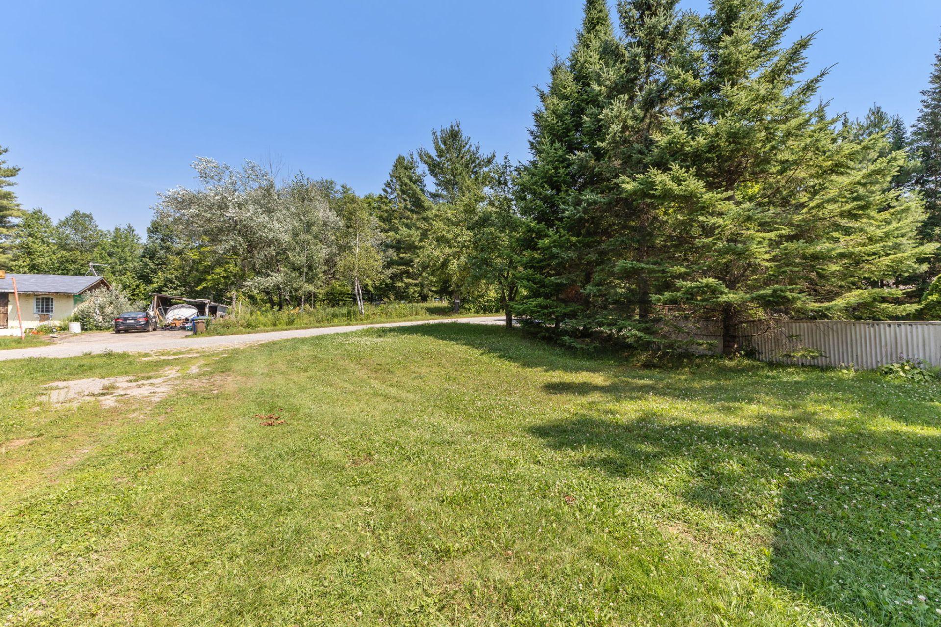









153


Rue Marleau

,
Denholm,




QC
J8N9H3

