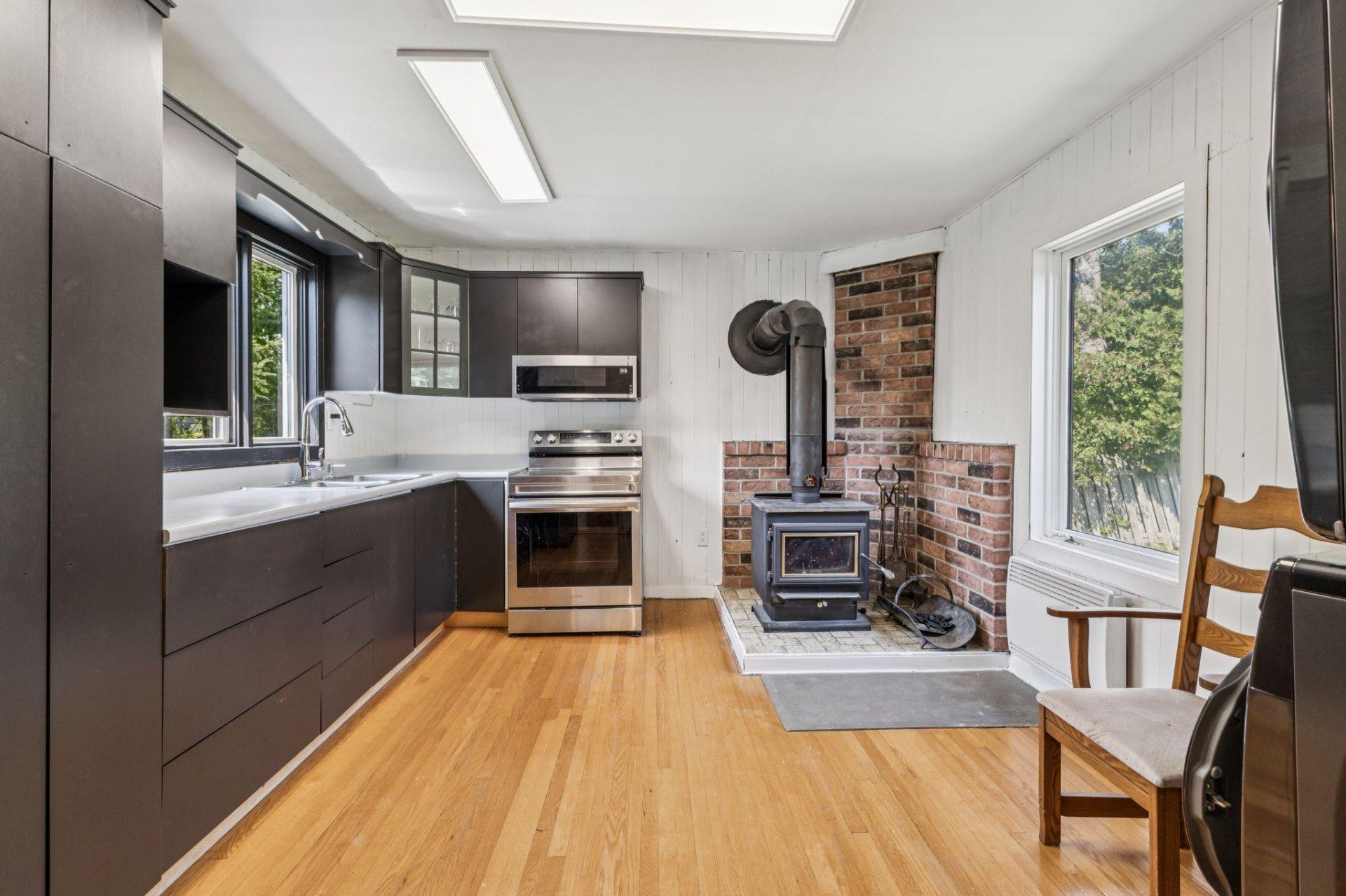 









153


Rue Marleau

,
Denholm,




QC
J8N9H3

