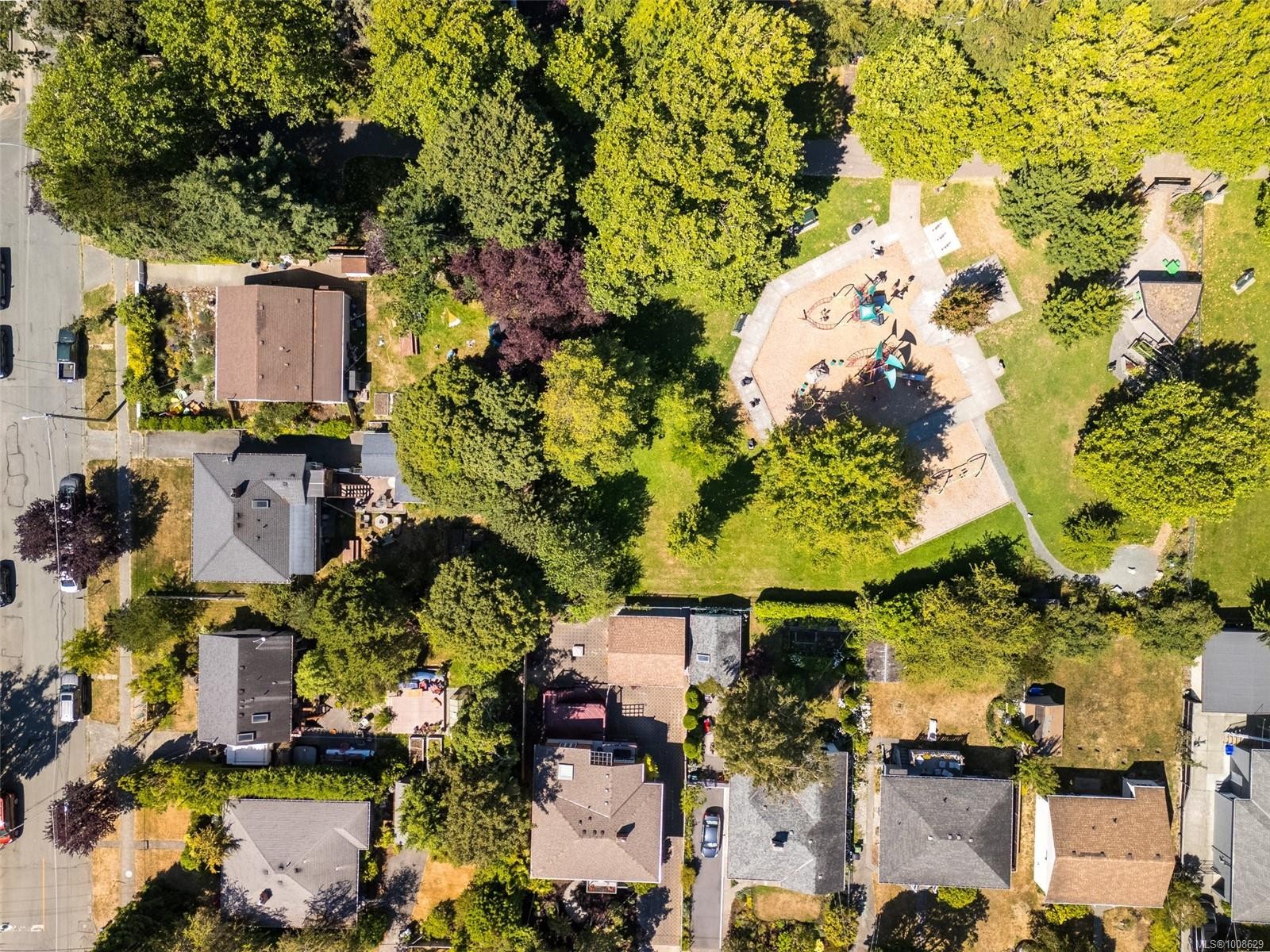 









1914


Leighton

Rd,
Victoria,




BC
V8R 1N4

