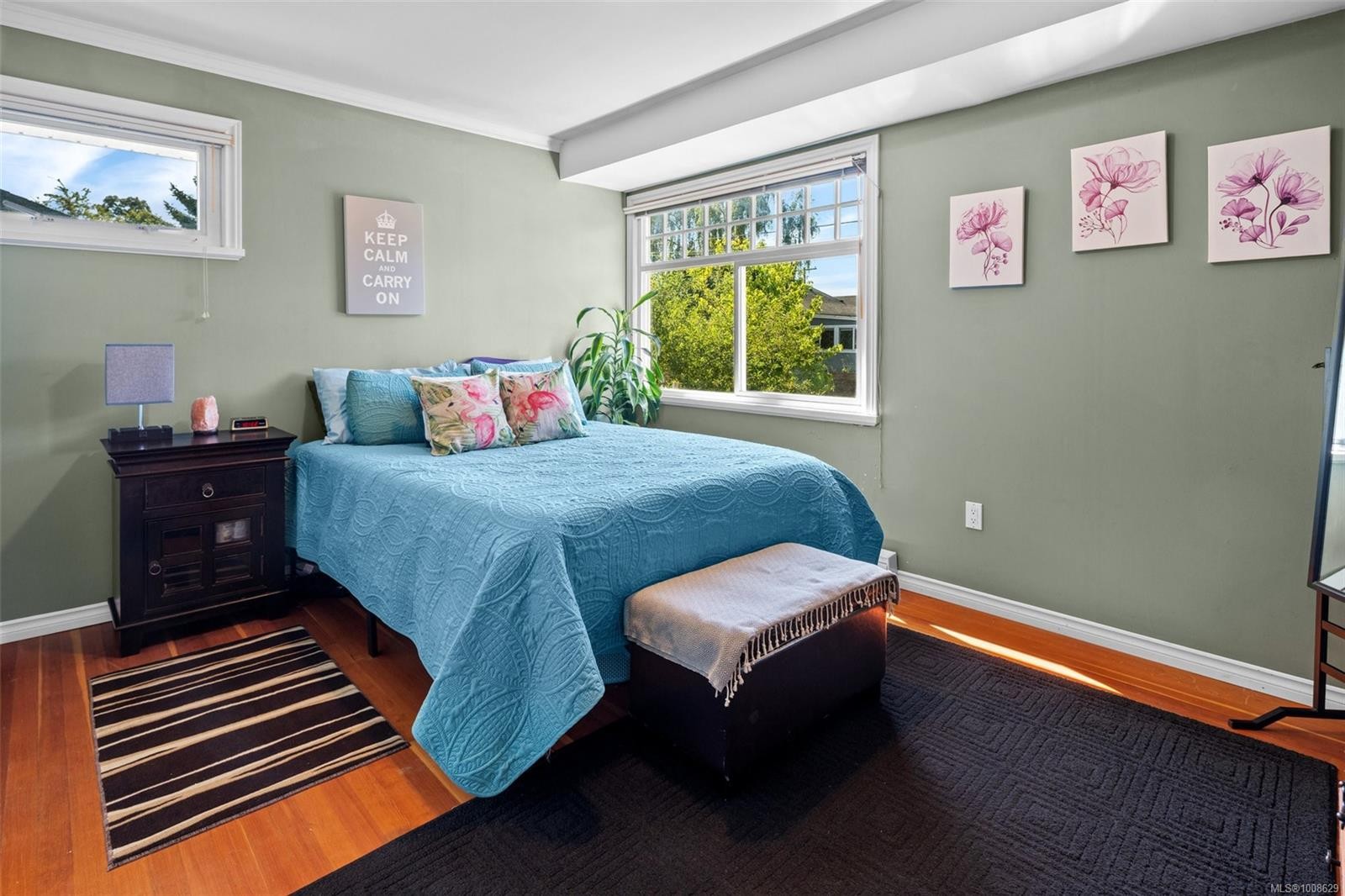 









1914


Leighton

Rd,
Victoria,




BC
V8R 1N4

