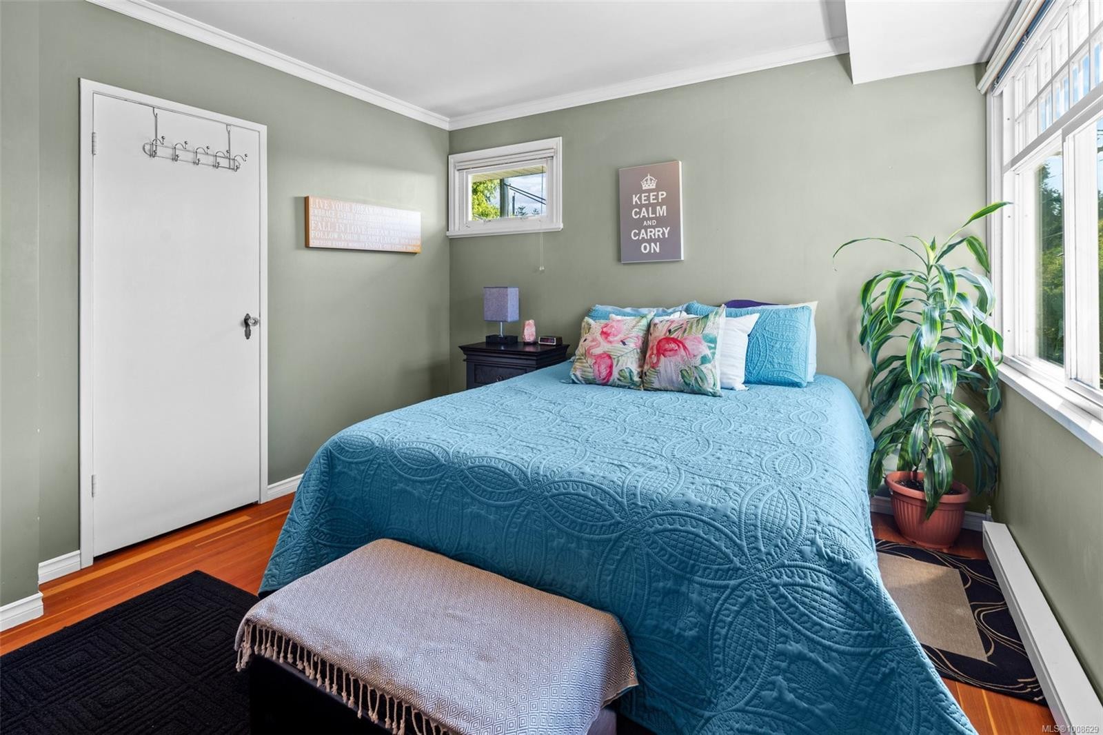 









1914


Leighton

Rd,
Victoria,




BC
V8R 1N4

