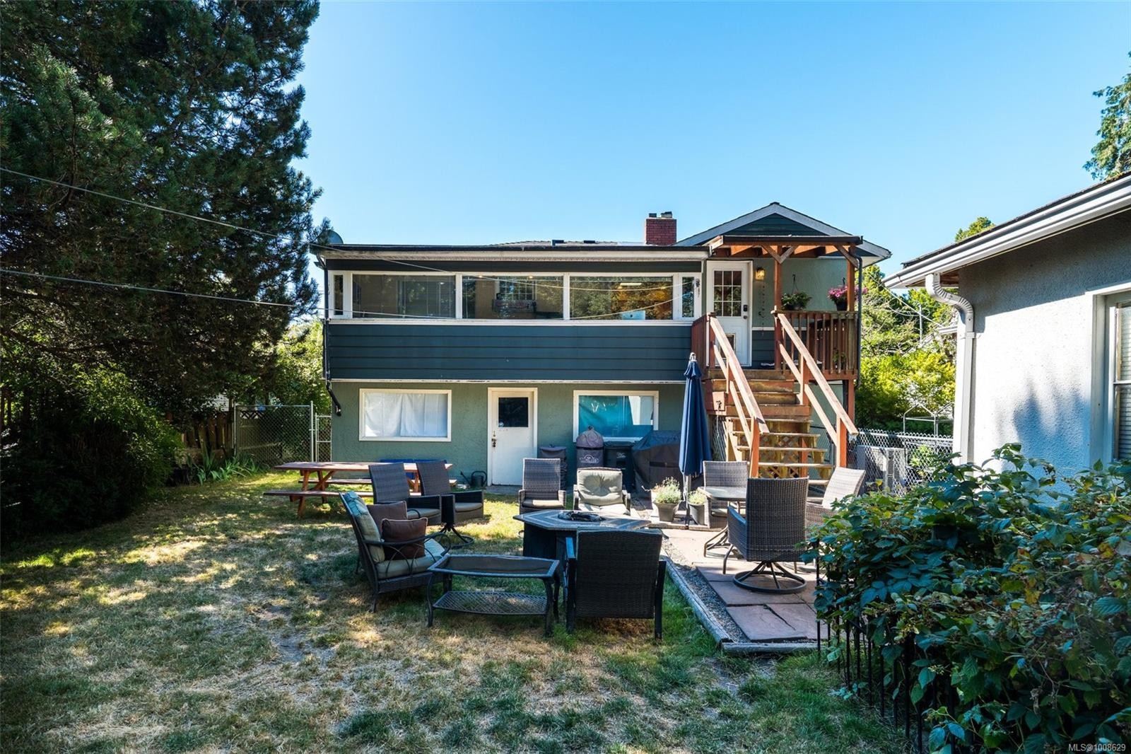 









1914


Leighton

Rd,
Victoria,




BC
V8R 1N4

